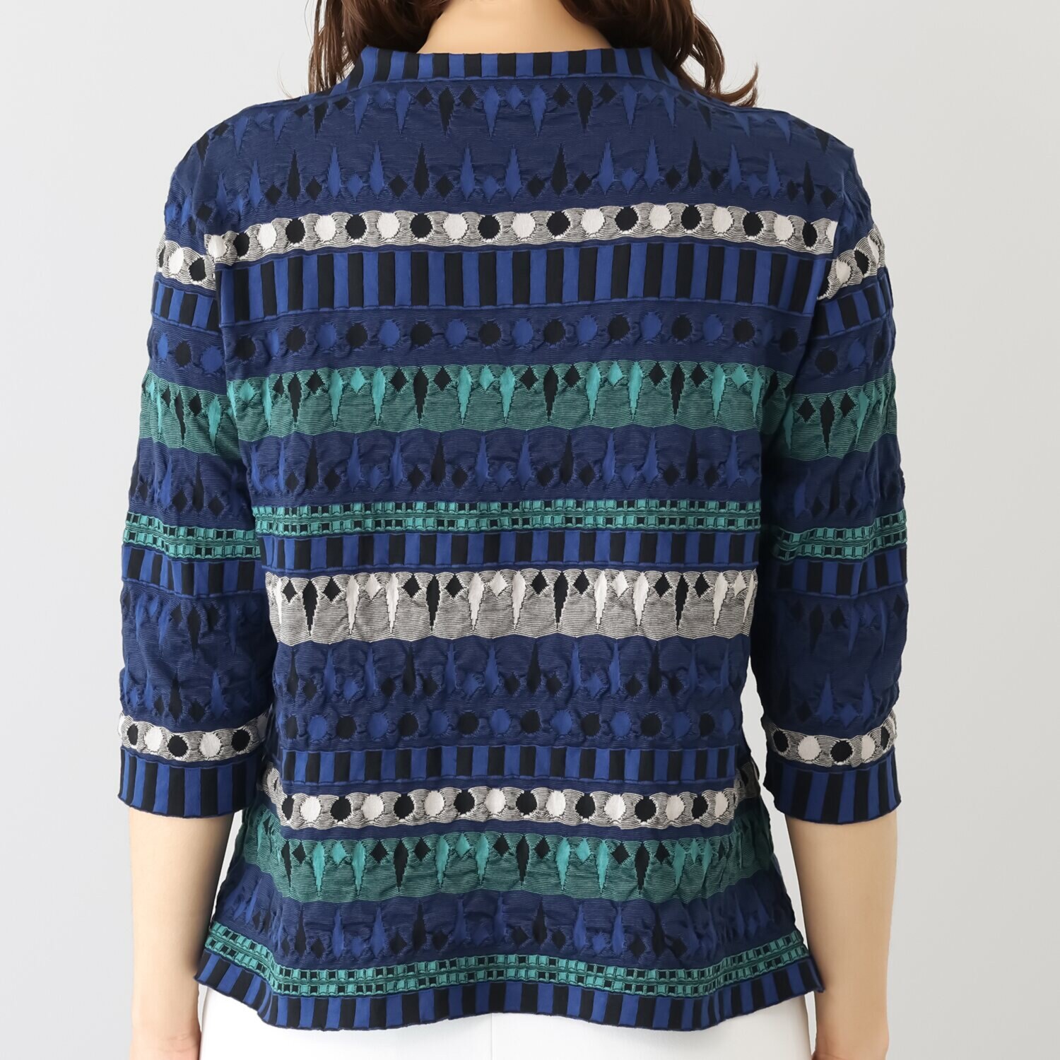 プレセントーア 抗菌防臭 日本製 ポコポコとした立体表現の きりこ柄ジャガード プルオーバー