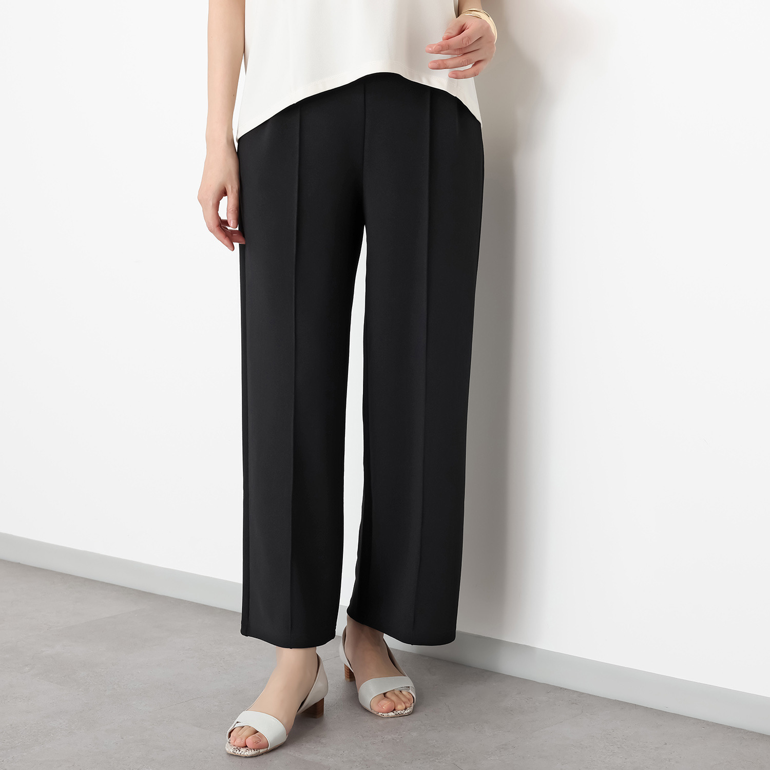 ラフレス コンフォート ワイドパンツ ＜無地＞