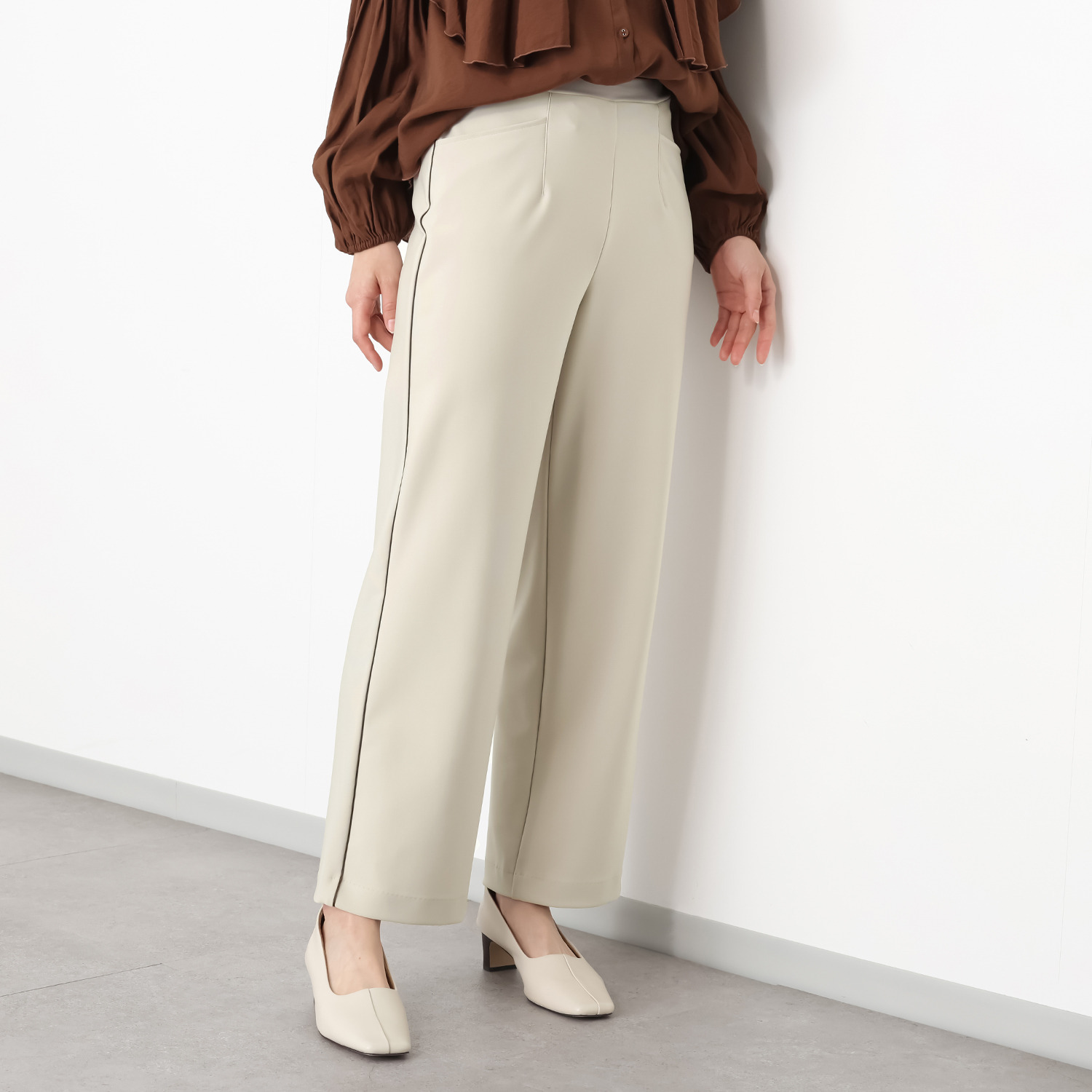 ピーツー え！？はいてないみたい？ エンジェルテンションＲ パイピングアクセント ストレートパンツ