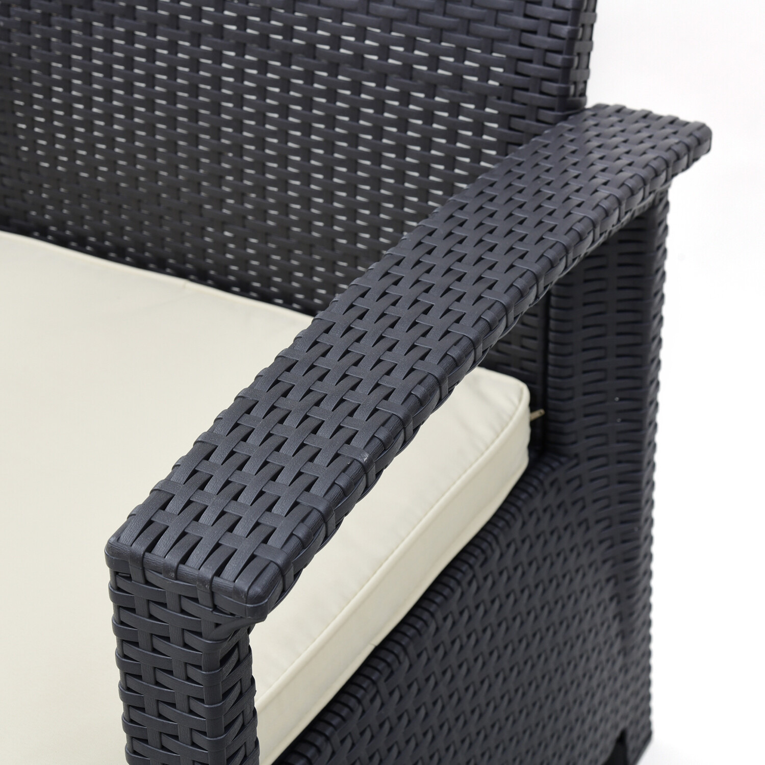 お庭が ガーデンリゾートに！ 簡単組み立てで、 快適な座り心地に こだわった ガーデンテーブル ３点セット　ウブドゥ