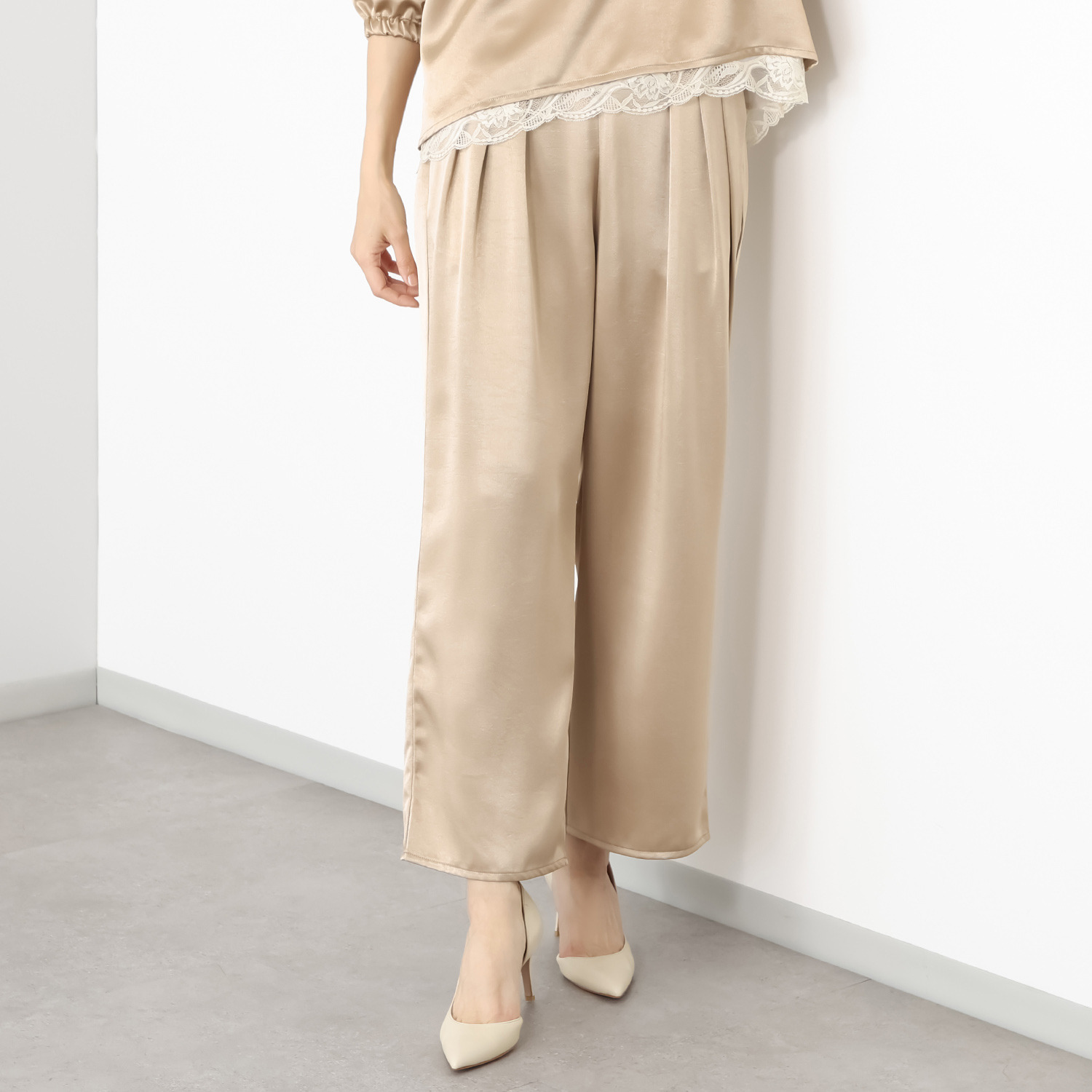 リミナル サテンタック ワイドパンツ