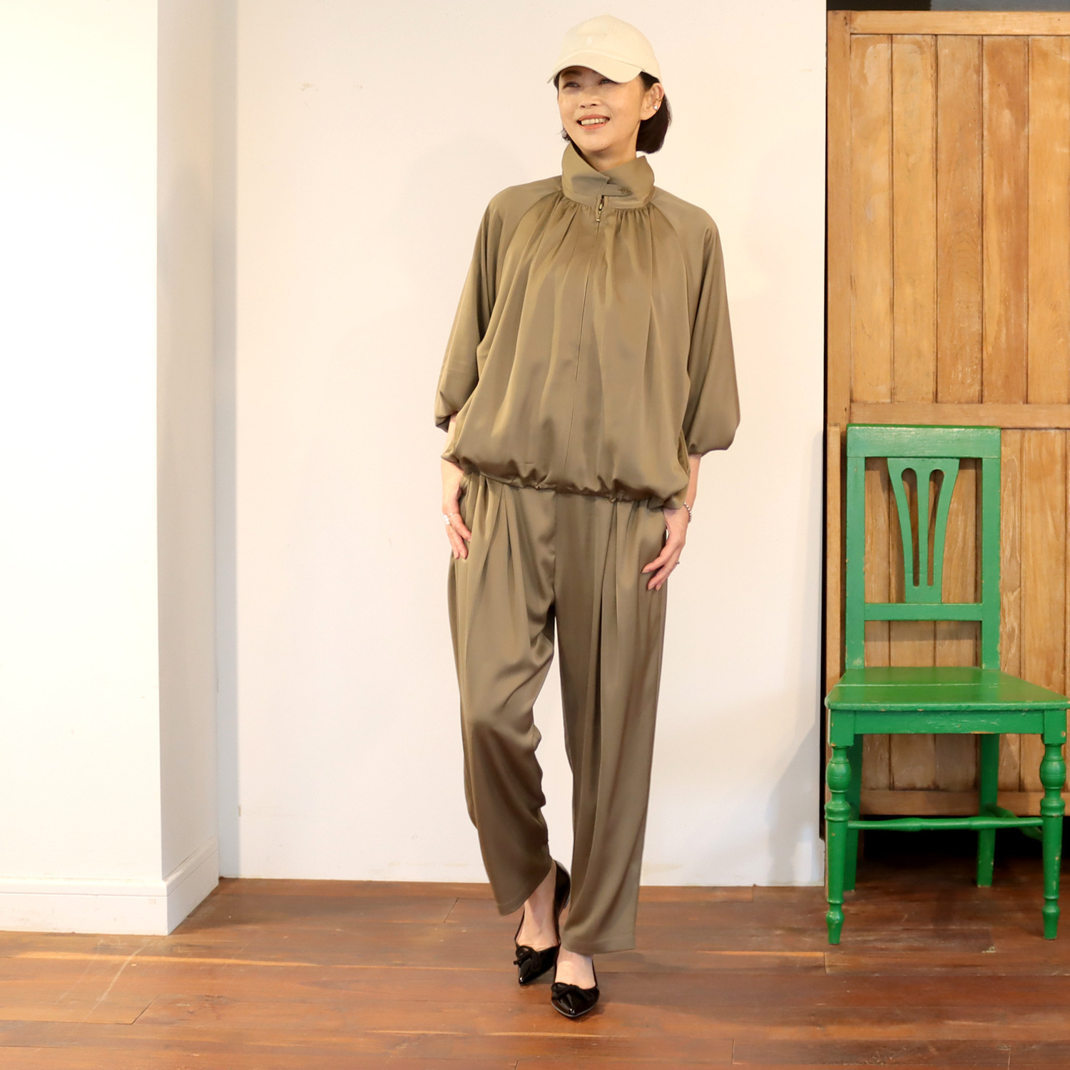 リラリー サテン ブルゾン