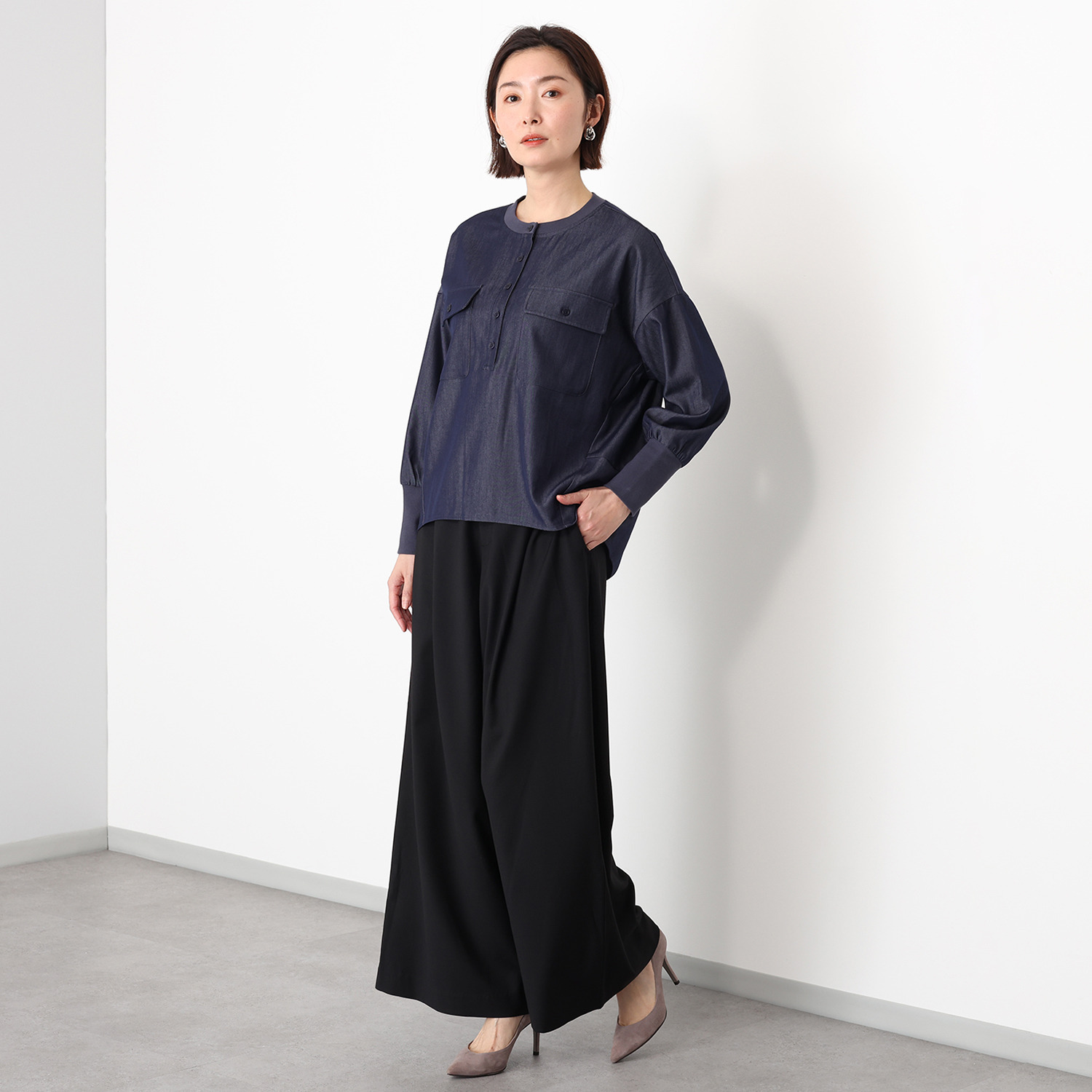 イシカワラボ★ヒトミ ストレッチツイル スキッパーデザイン プルオーバー