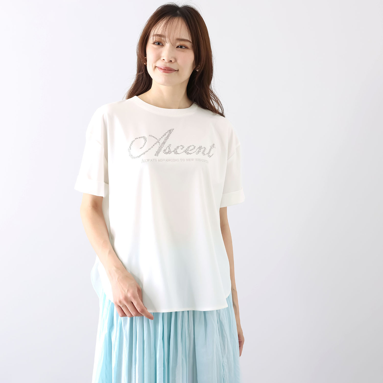 ヘブンアンドアース ＵＶカット・接触冷感 ラインストーン×刺しゅう メッセージＴブラウス