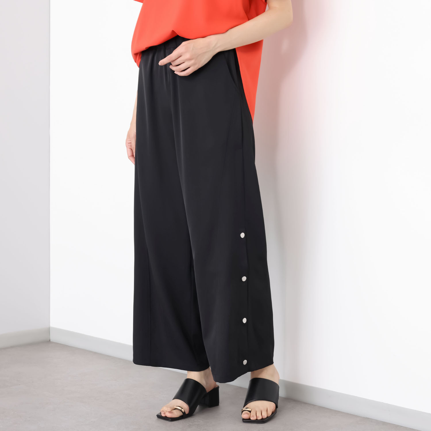 ヘブンアンドアース サイドボタン デザインワイドパンツ