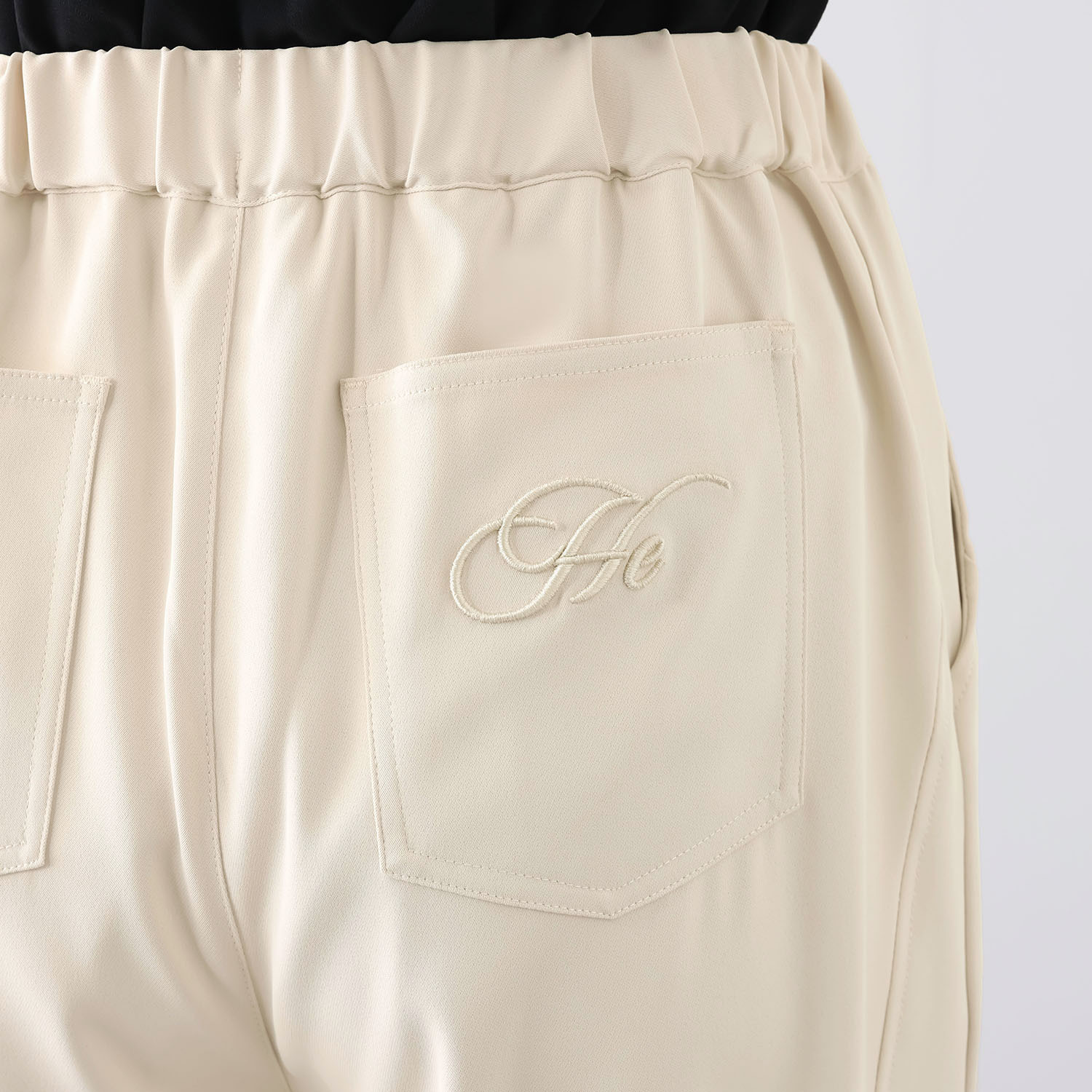 ヘブンアンドアース サイドボタン デザインワイドパンツ