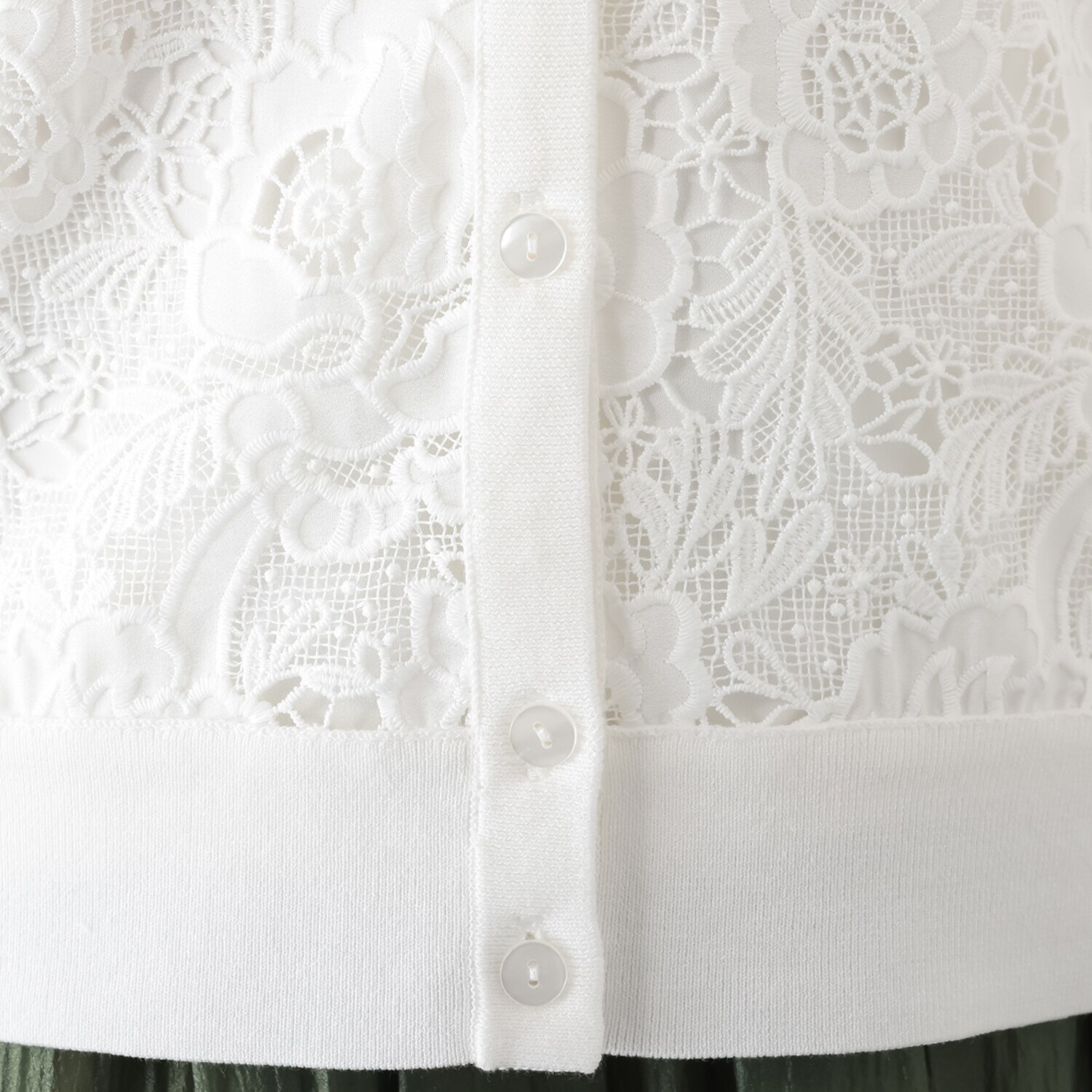 アズイズ　ビーマイセルフ バイ　ネイチャーズ エンブロイダリー レース使い カーディガン