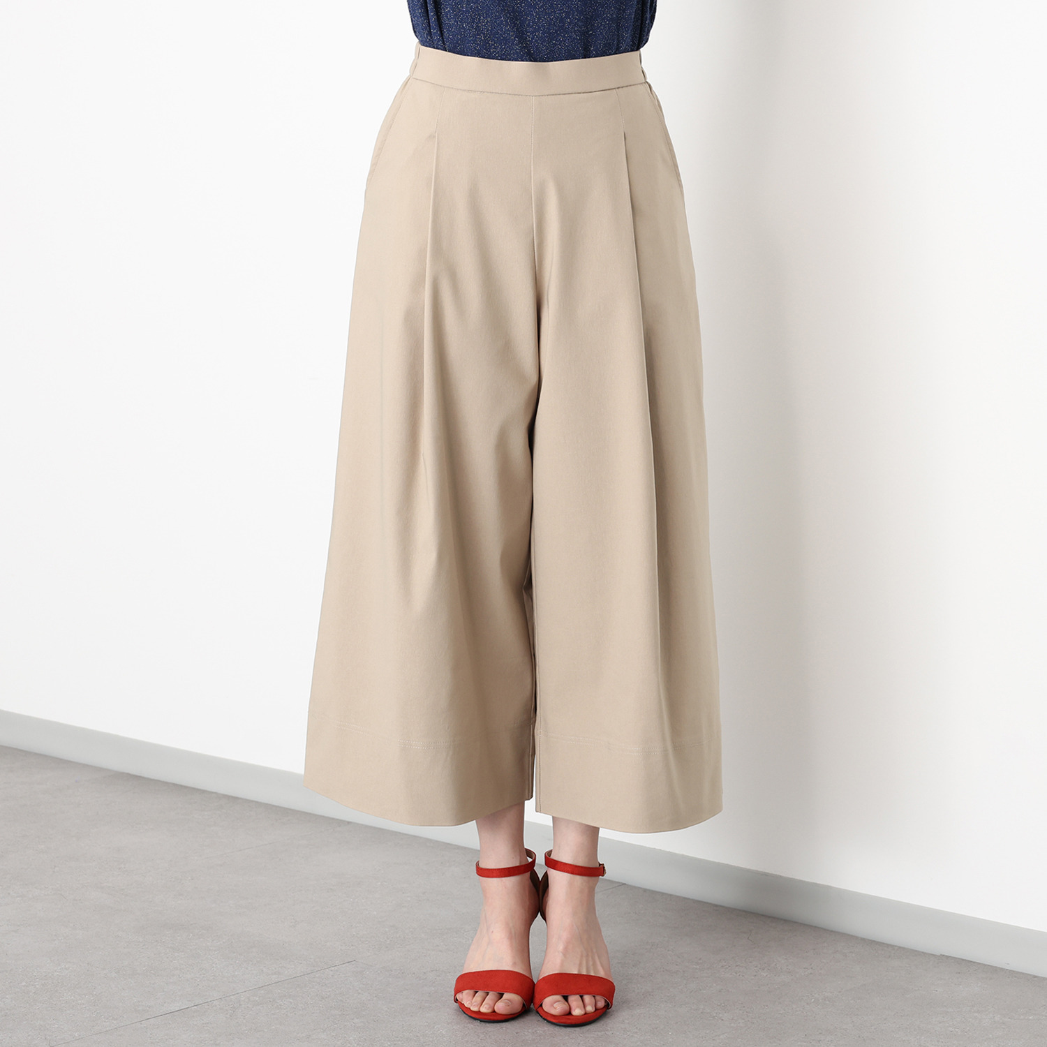 アトリエール 接触冷感・ＵＶカット ライトコットン タックワイドパンツ