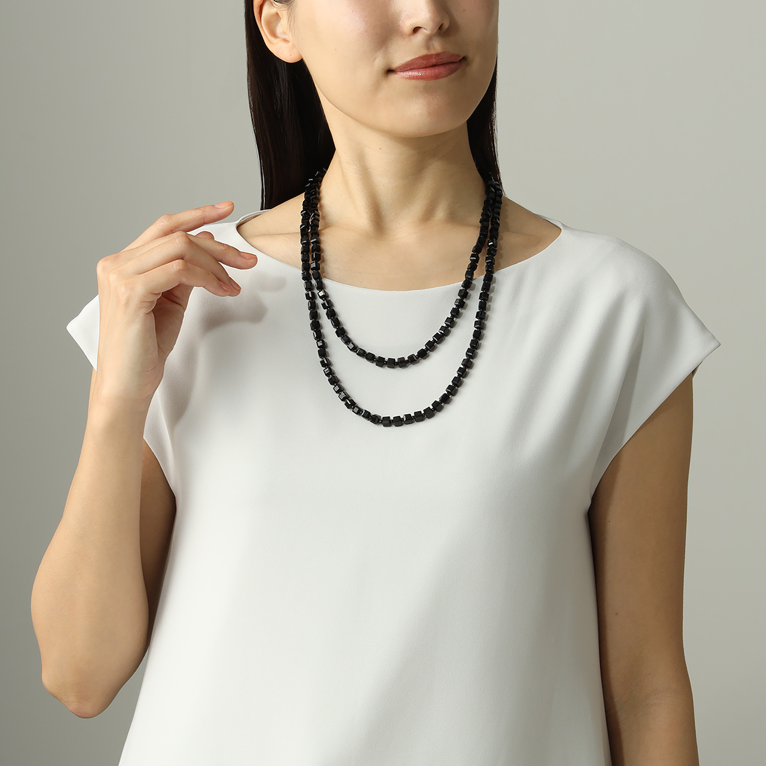 ジアンフィロンドン キューブデザイン スーパーロングネックレス