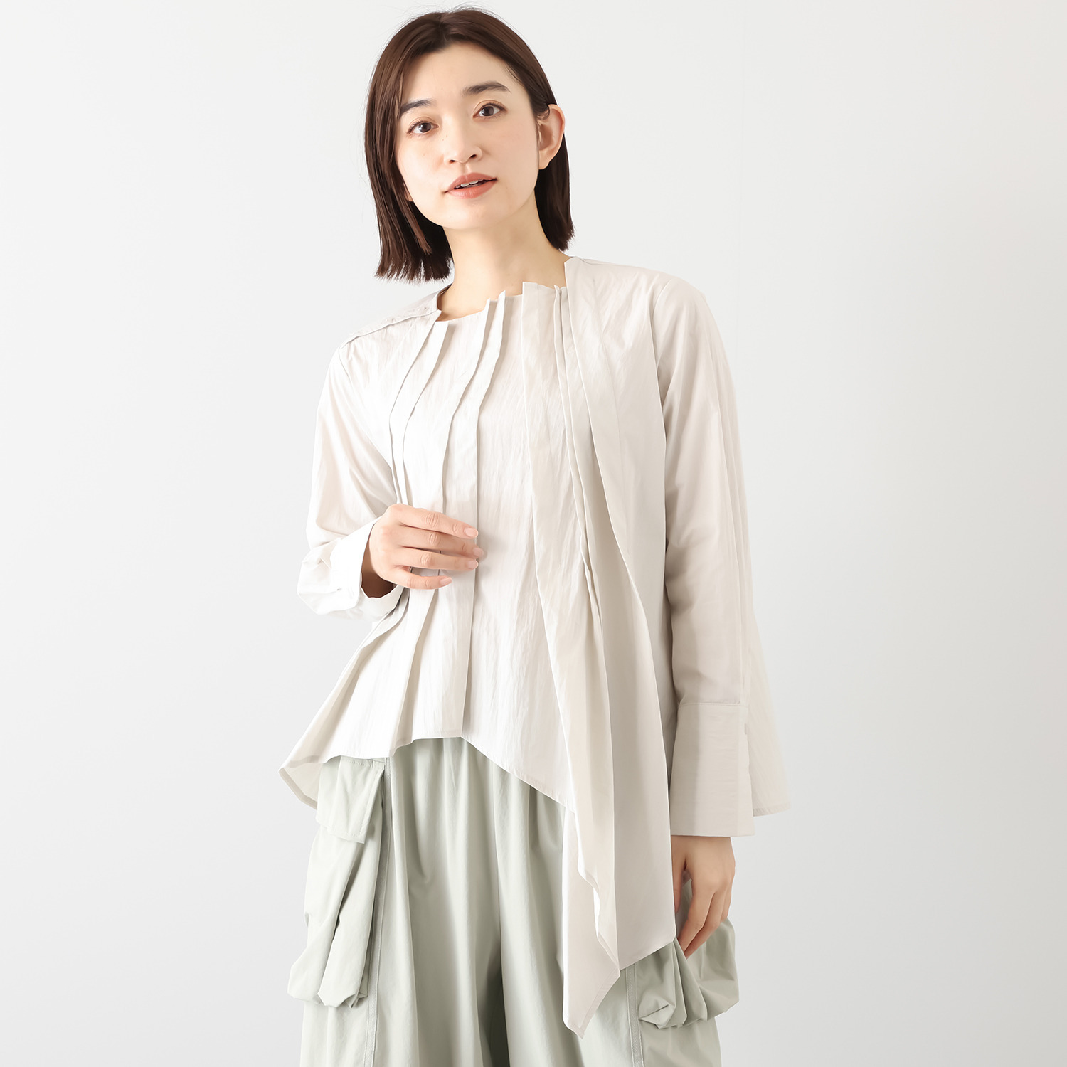ベルポニー タックデザイン アシンメトリー ブラウス