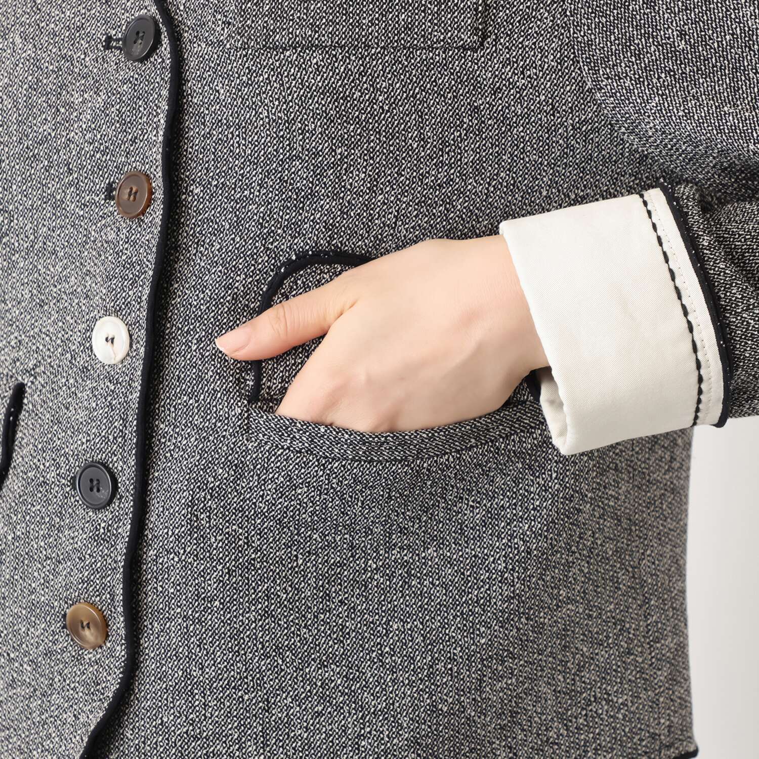 ベルポニー 折り返しデザインカフス ノーカラージャケット