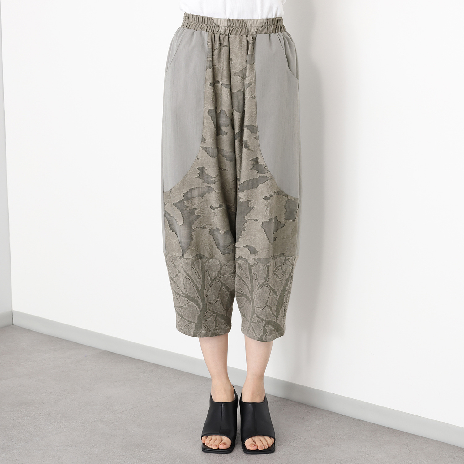 ヨシヨシ バイ　ピージェイ 異素材切替 ワイドテーパード デザインパンツ