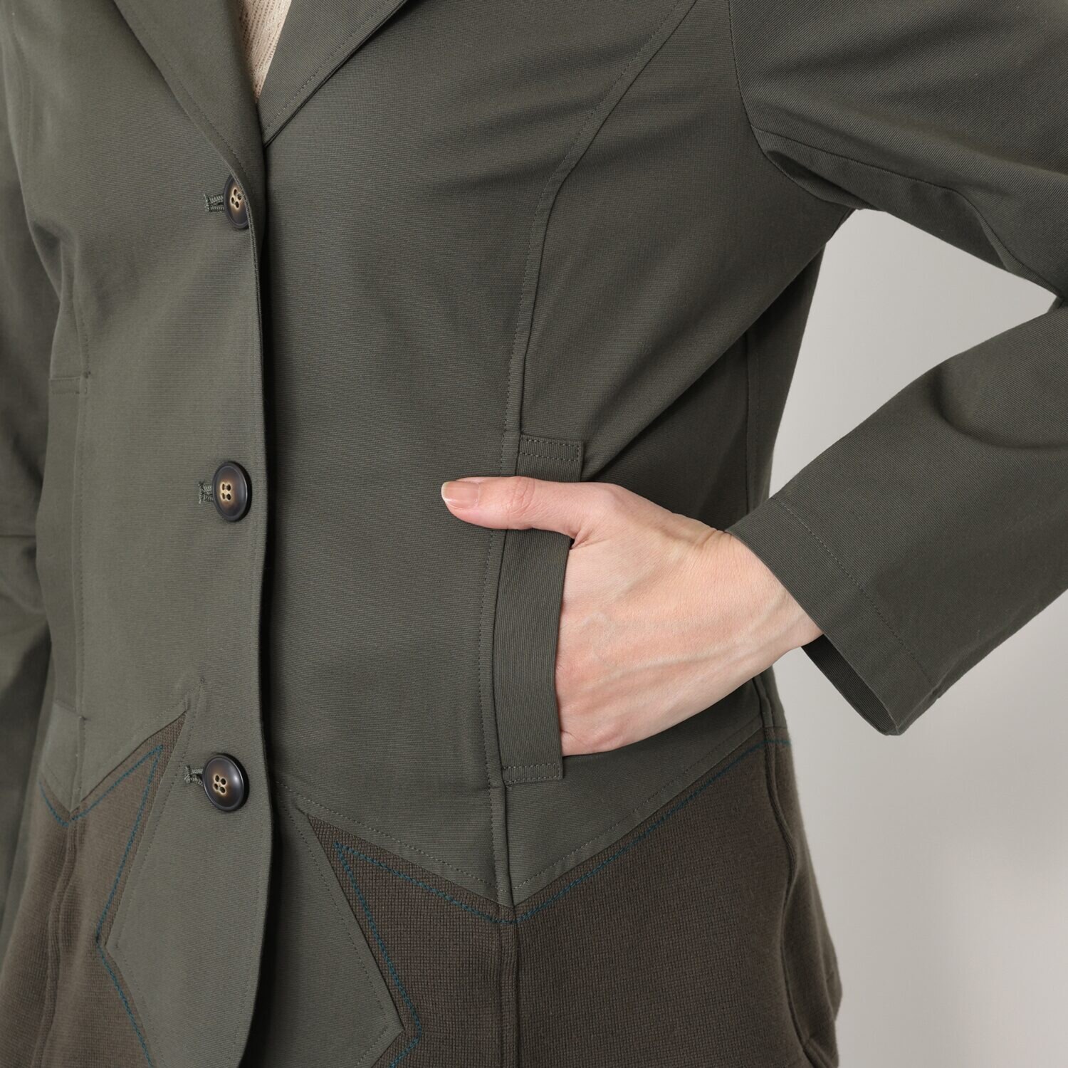 ヨシヨシ バイ　ピージェイ 異素材切替 テーラードカラー デザインジャケット