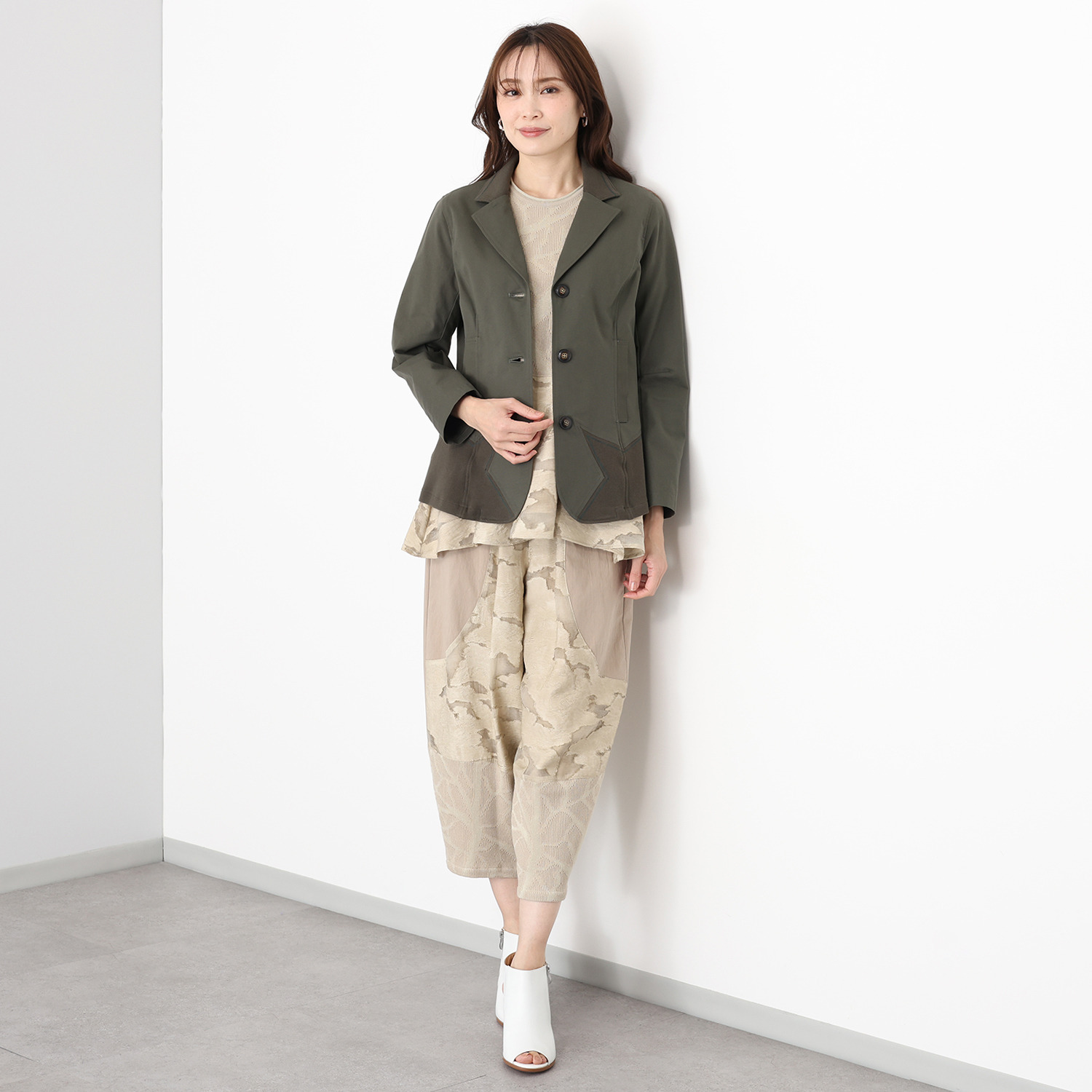 ヨシヨシ バイ　ピージェイ 異素材切替 テーラードカラー デザインジャケット