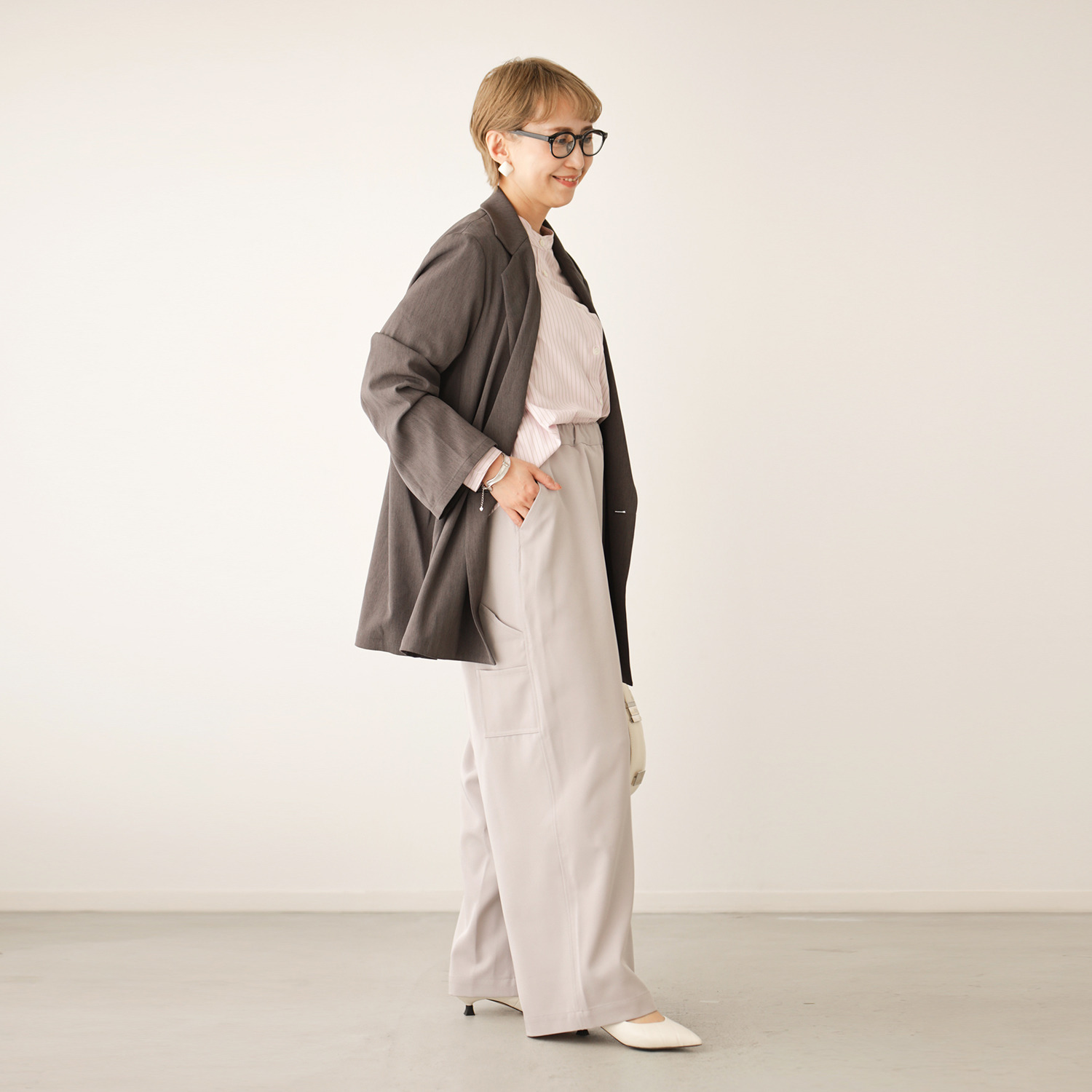 ワンピース セレクト　バイ　カワル さらっと快適！ 脚のラインを拾いにくい 美しいシルエット ペインターパンツ