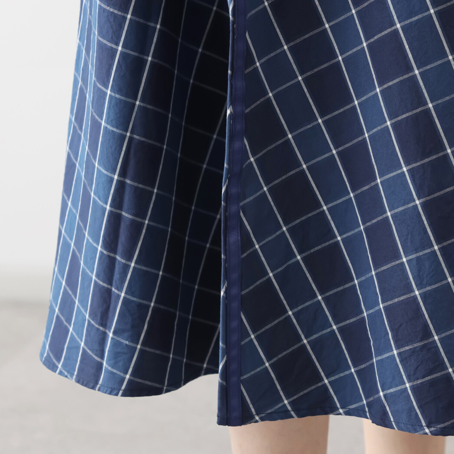 紺屋イチガントウキョウ ライン入り ギャザースカート