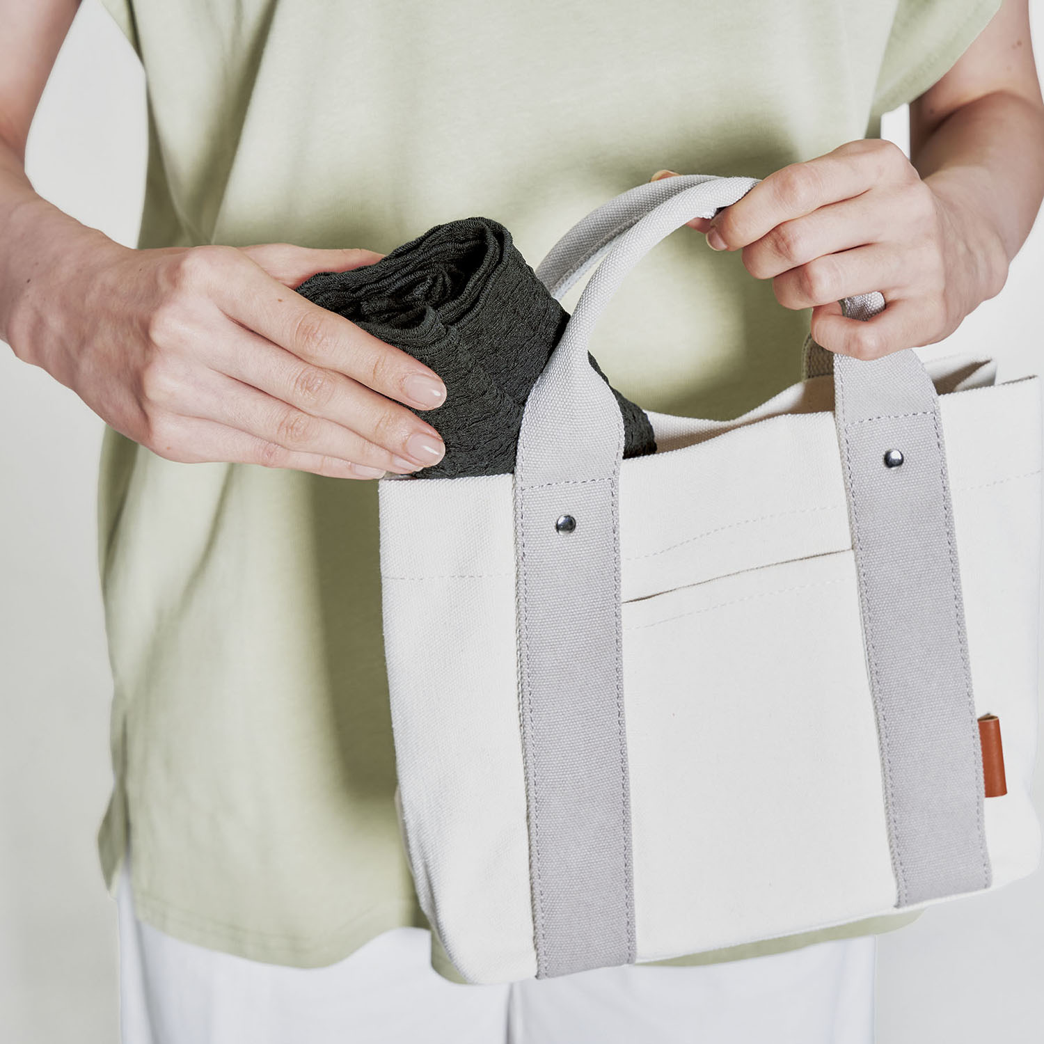 サンブロックラボ ビューティー リップルアームカバー ２色セット