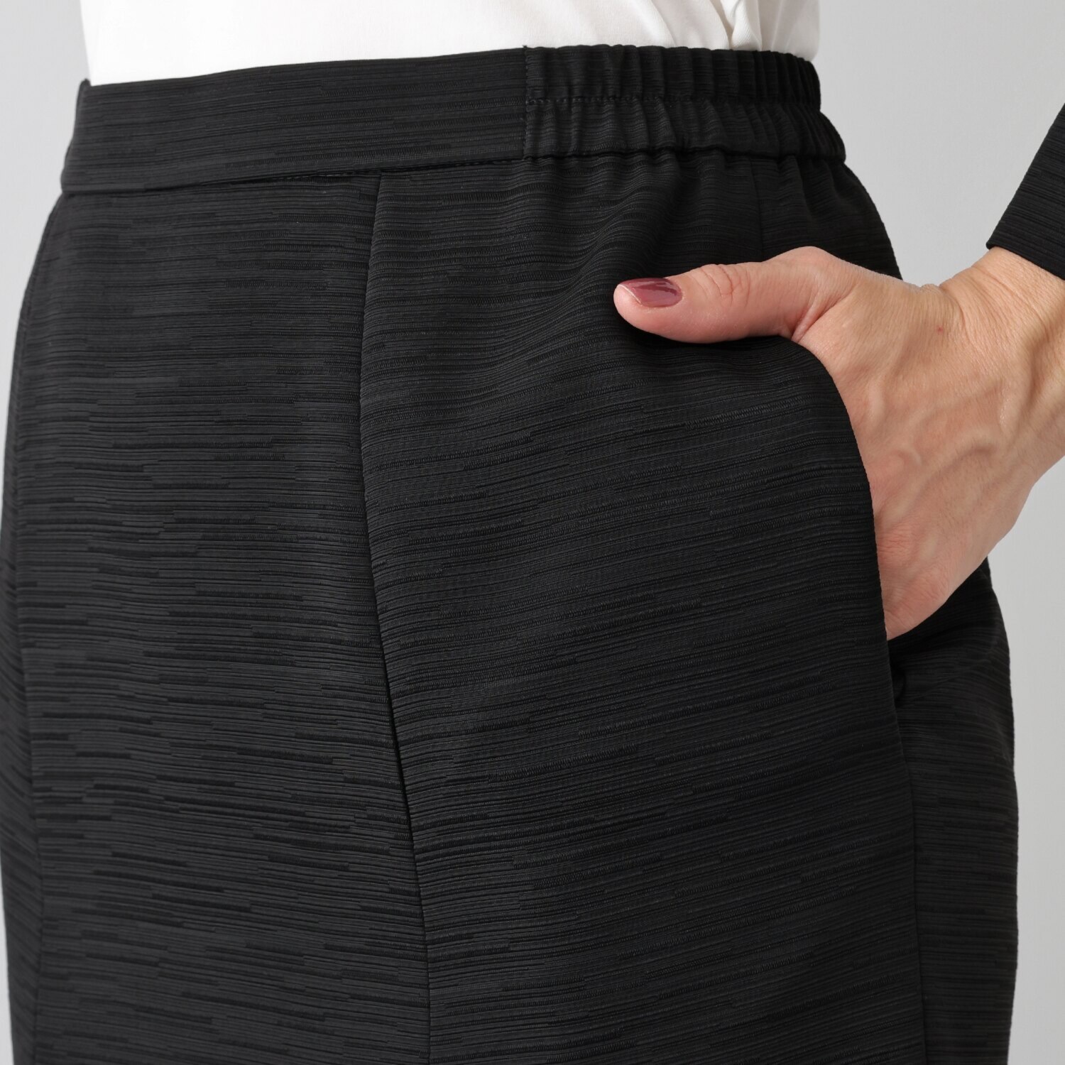 ニュイ ブラックフォーマル 米澤織スーツ