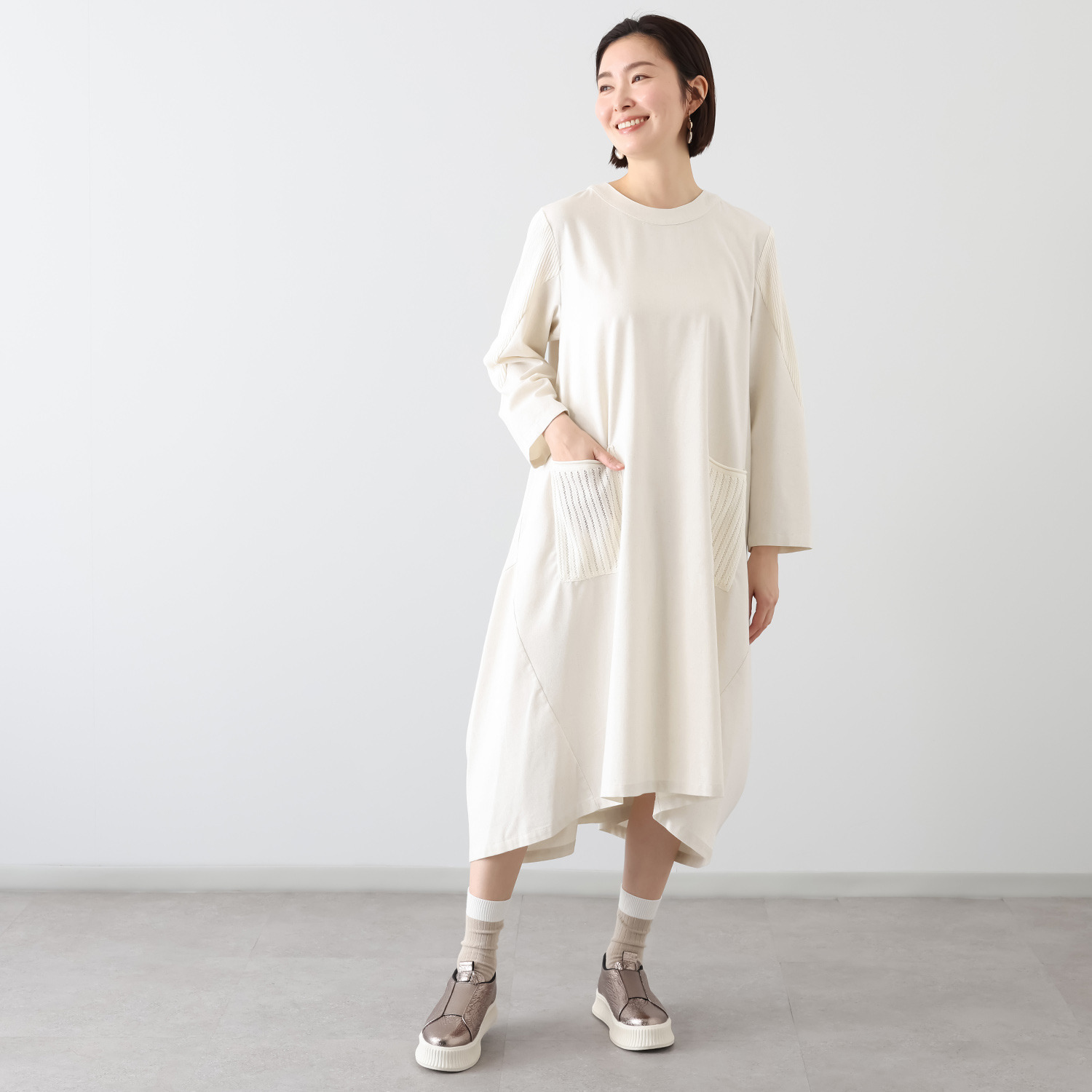 プラスエム 麻混素材 デザインワンピース