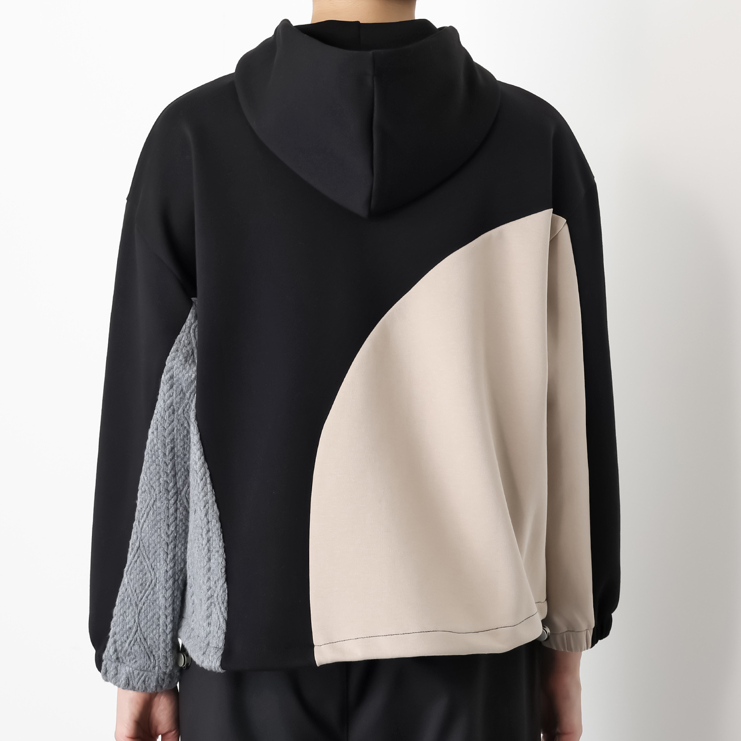 プラスエム 異素材切替 デザインパーカー