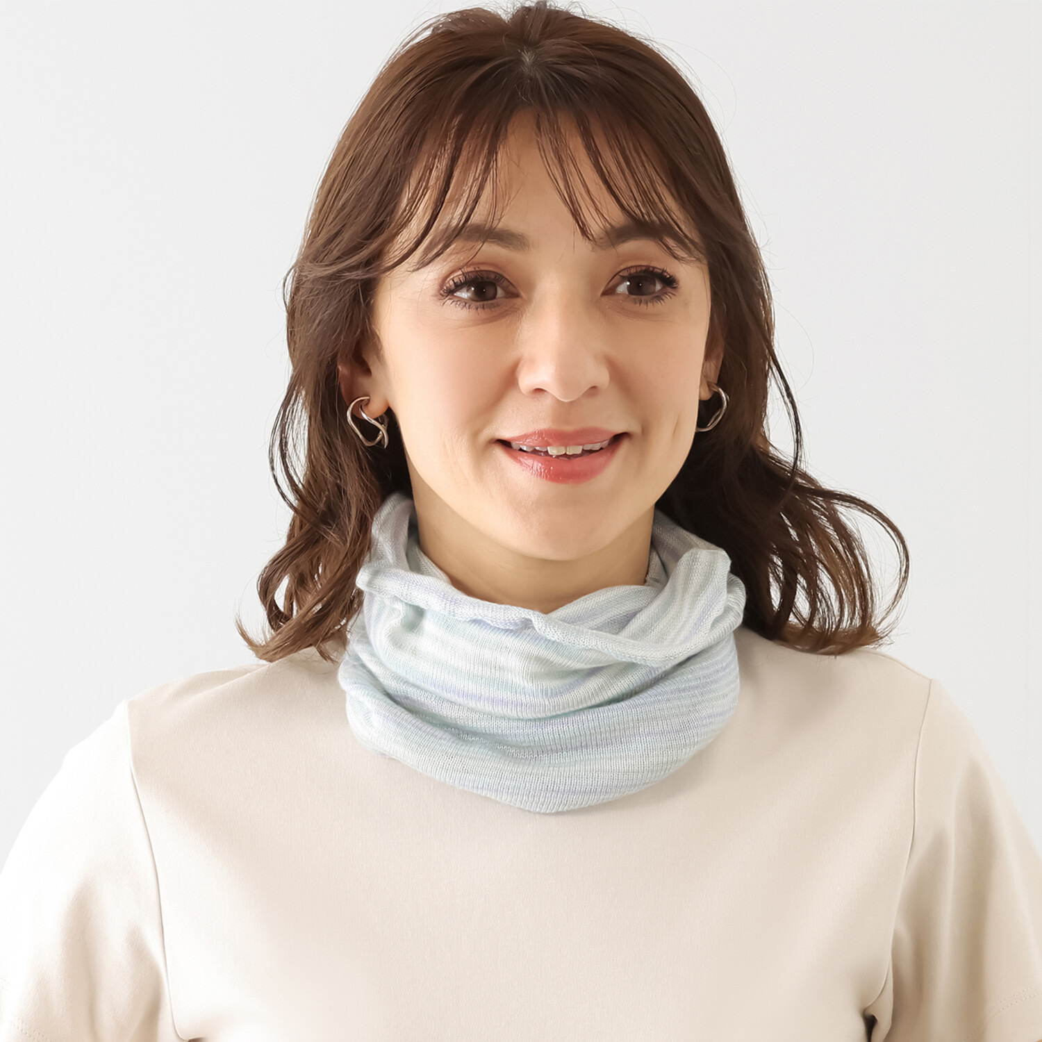 シルクに夢中 かすり糸で編んだ シルク１００％ ネックウォーマー
