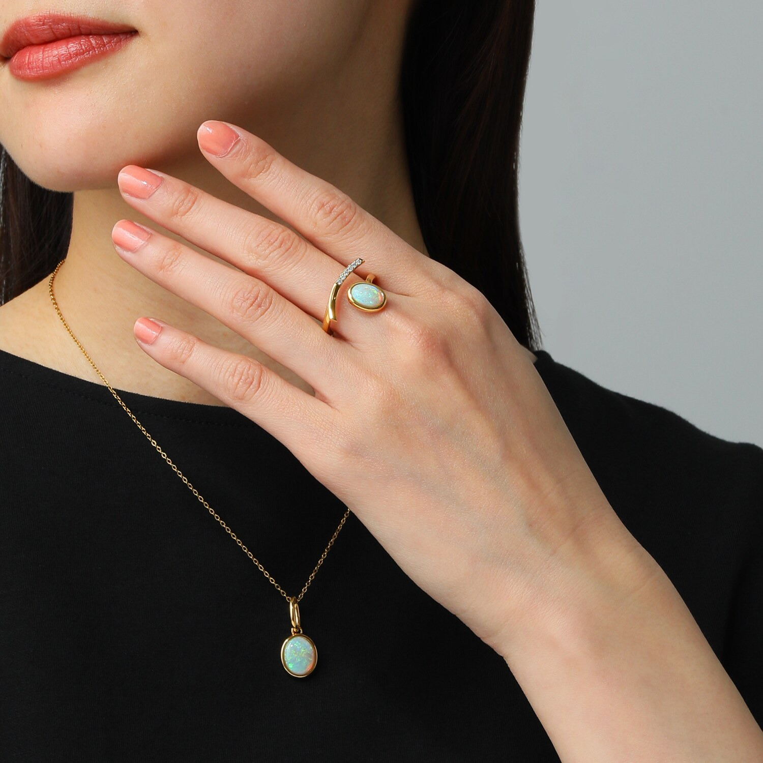 クランティーク 天然オパール＆ モアサナイトリング 〜幸運の虹〜