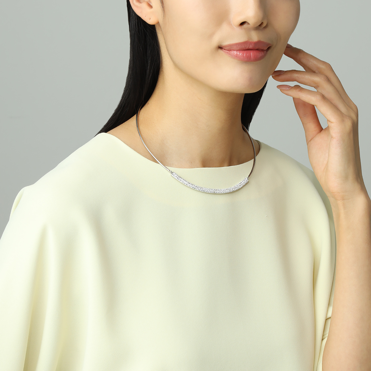 ユキコ　ハナイ プレシオサ社製 クリスタルガラス カラフルチョーカー