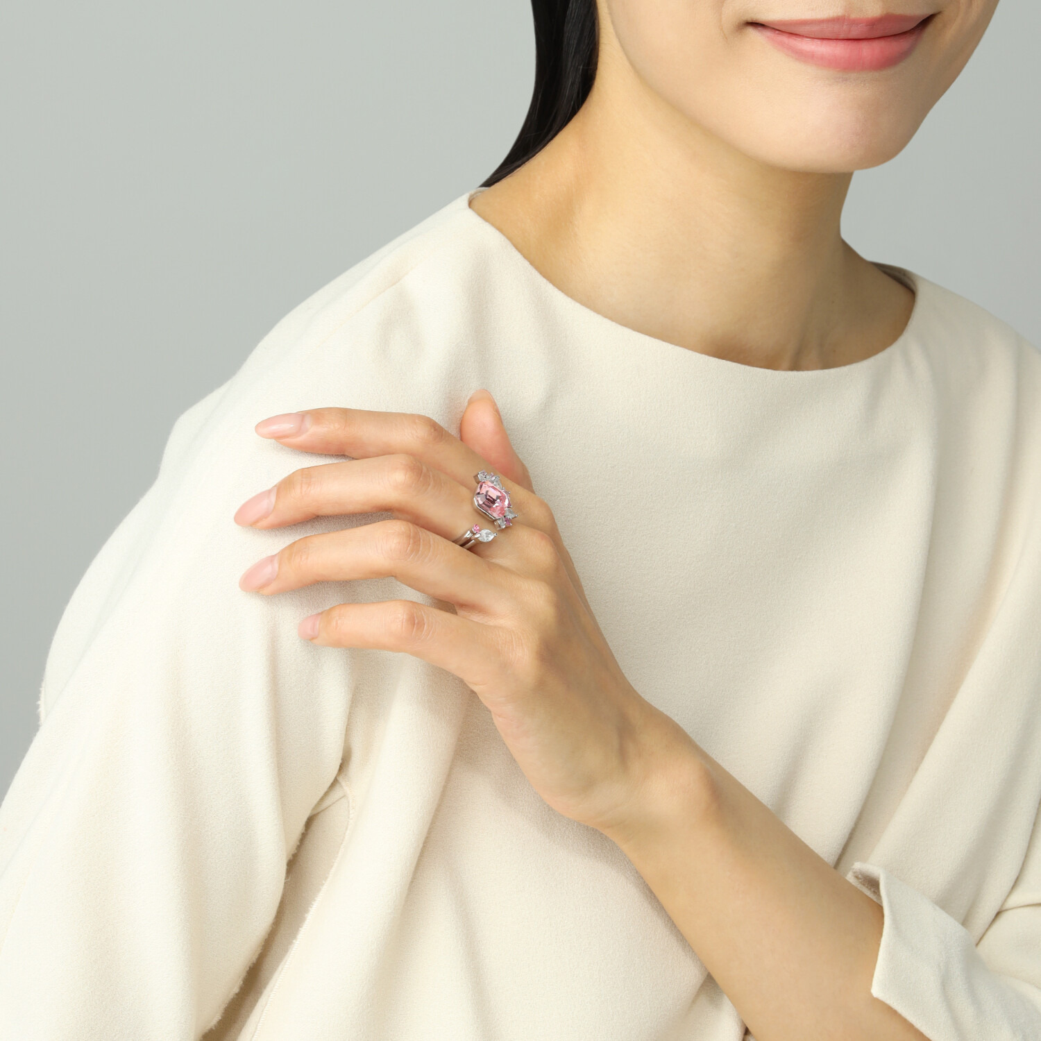 ユキコ　ハナイ プレシオサ社製 クリスタルガラス＆ＣＺ 華やかエレガントリング ２本セット