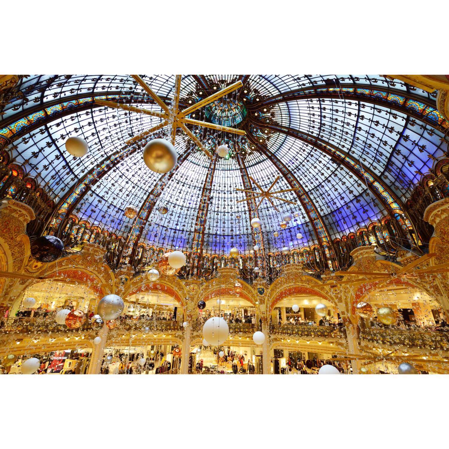 大人時間を愉しむ 癒しの南仏ニース＆ 花の都パリをめぐる フランス８日間 “羽田空港発着 　２名１室”