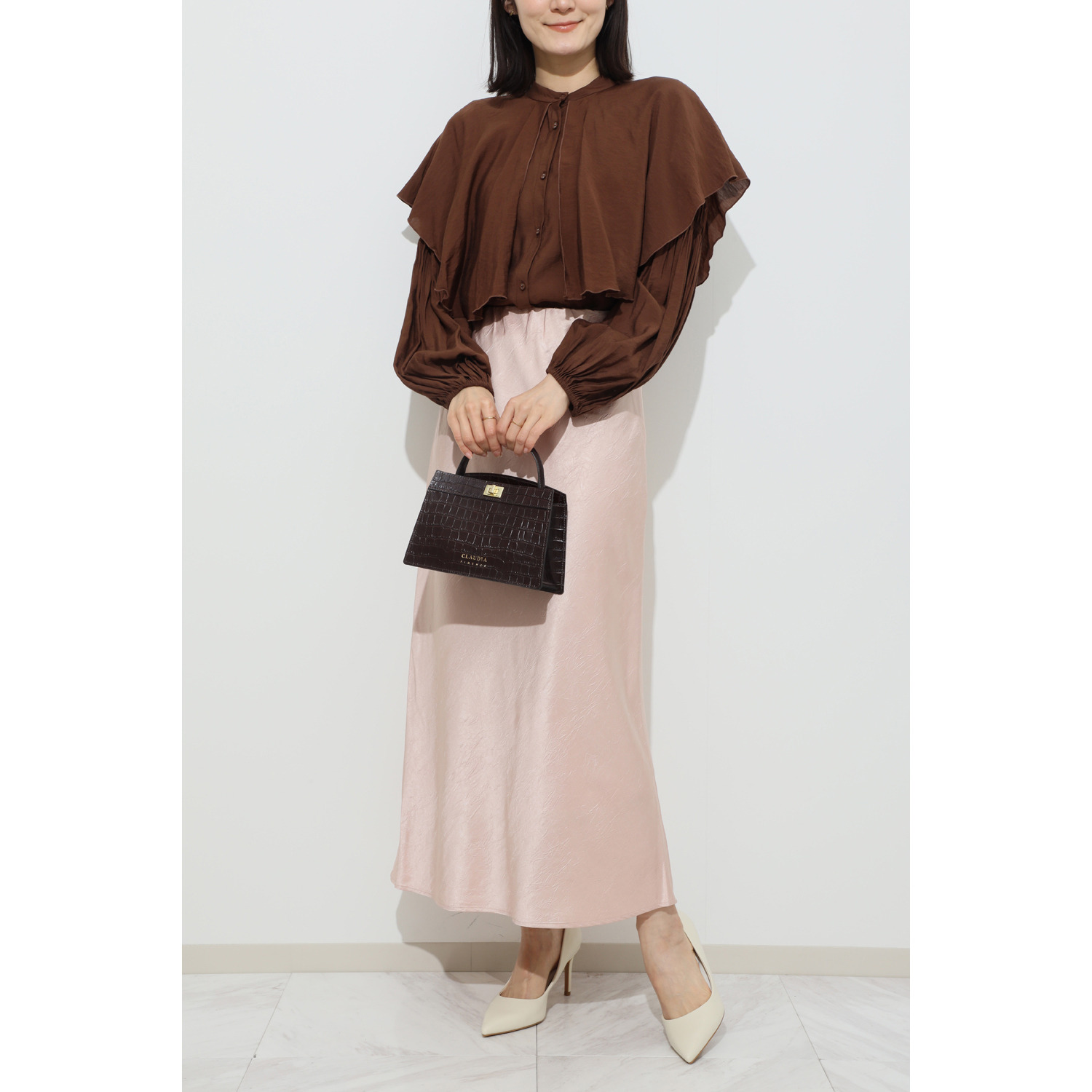 クラウディア ＜イタリア製＞ カーフレザー クロコダイル型押し 美錠デザイン ２ウェイハンドバッグ