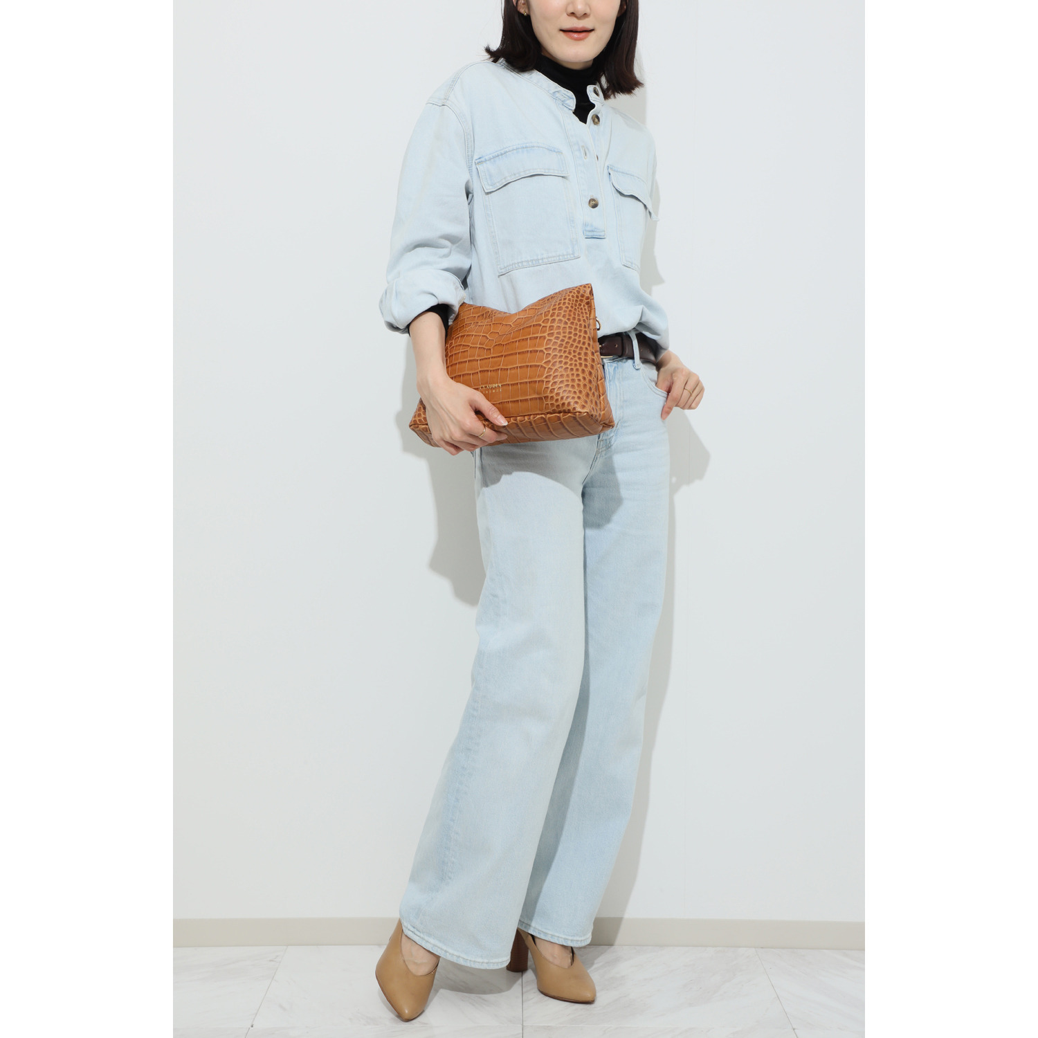 クラウディア ＜イタリア製＞ ソフトカーフレザー クロコダイル型押し ２ウェイバッグ