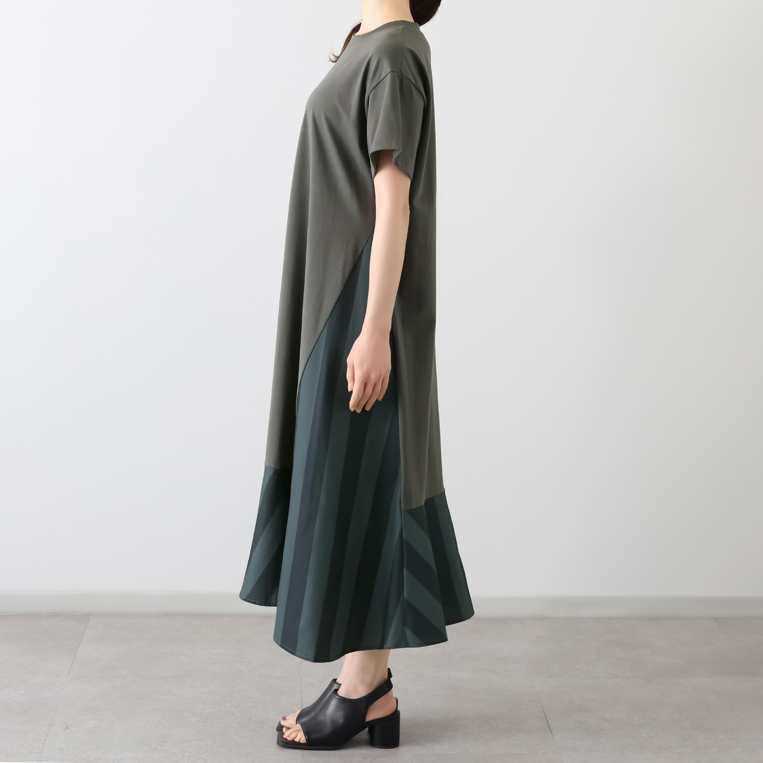 コイビトミサキ　ブラック 異素材切替 デザインワンピース