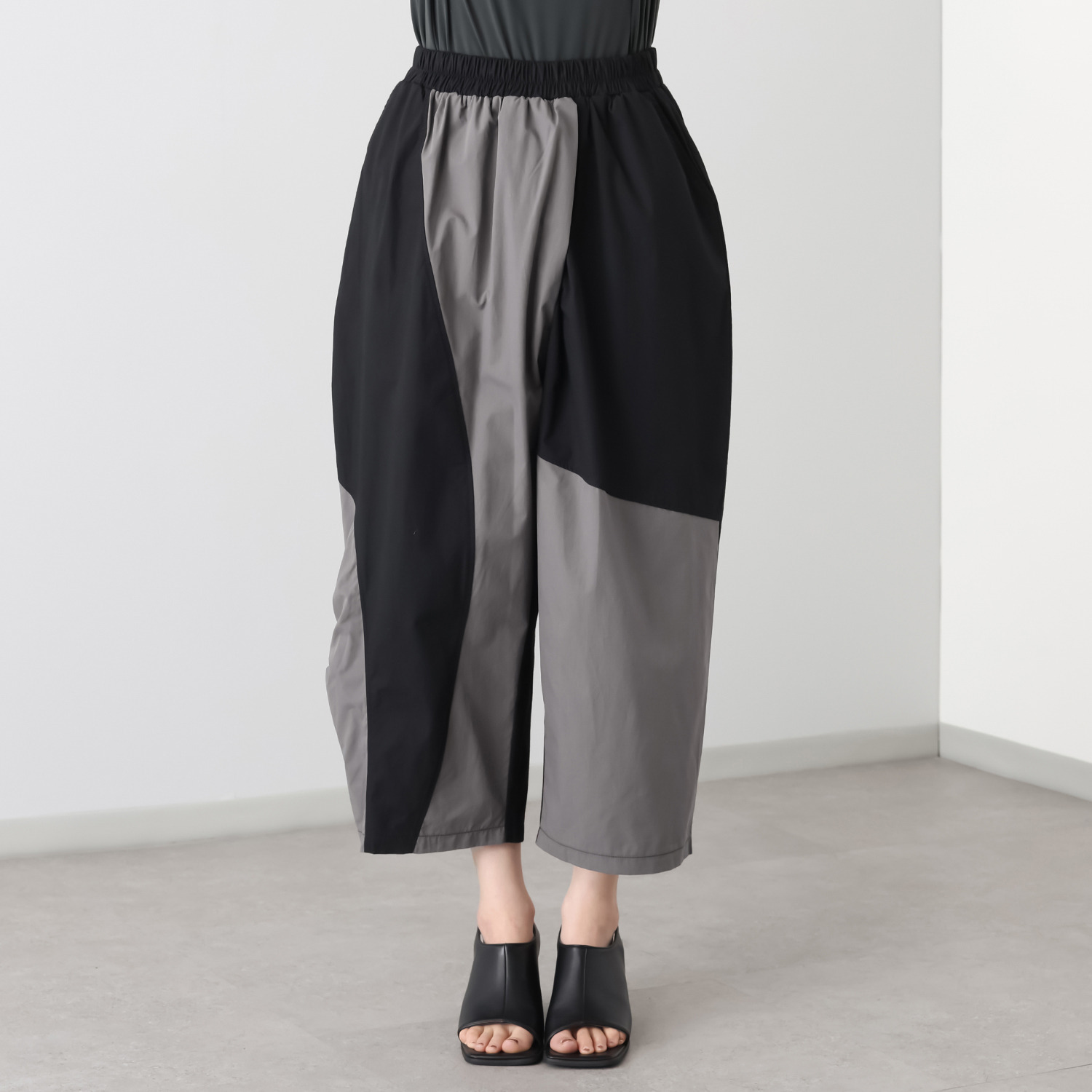 コイビトミサキ　ブラック アシンメトリー切替 デザインパンツ