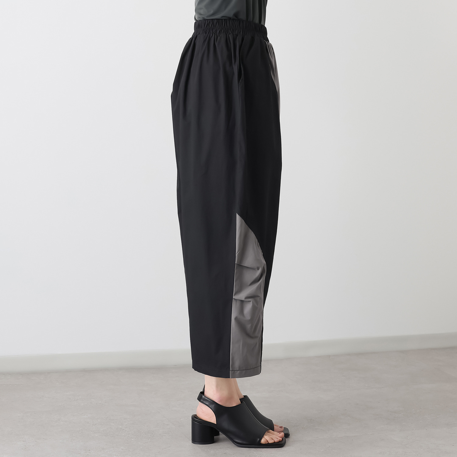 コイビトミサキ　ブラック アシンメトリー切替 デザインパンツ