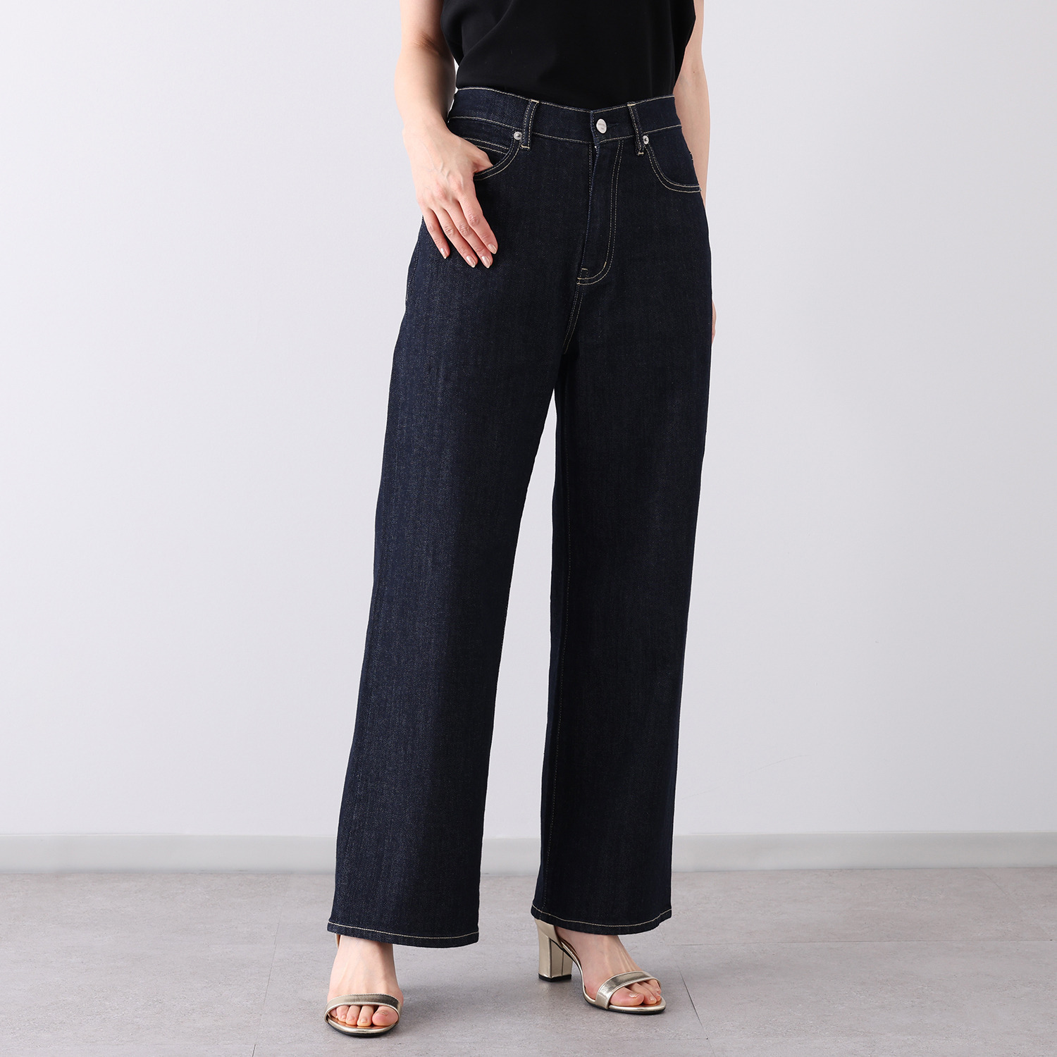 ピカデリー ソフトデニム ワイドストレートパンツ