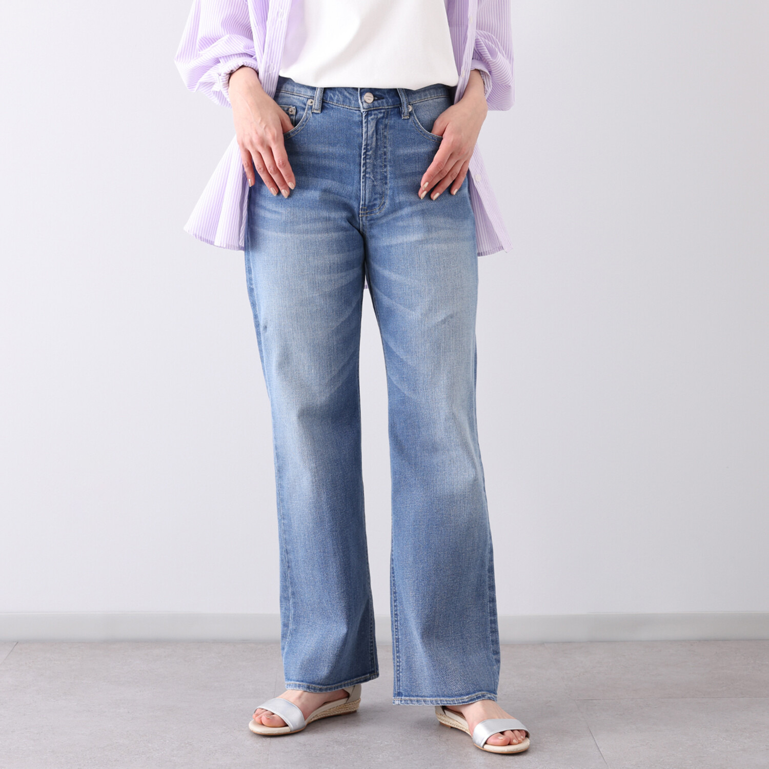 ピカデリー ソフトデニム セミフレアーパンツ