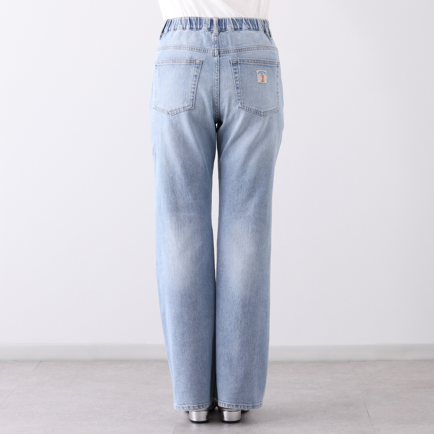 ピカデリー ソフトデニム セミフレアーパンツ