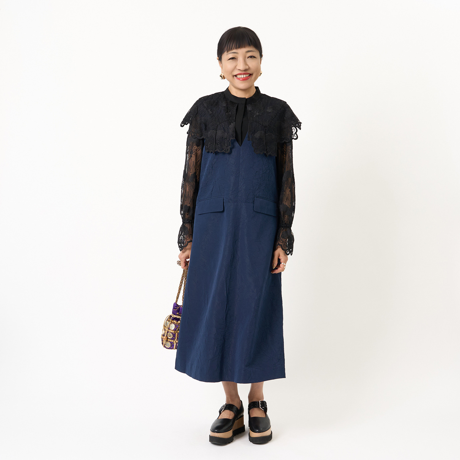 ミューリエ マルチシーンに 凛とした存在感 クラッシュ加工 ジャンパースカート