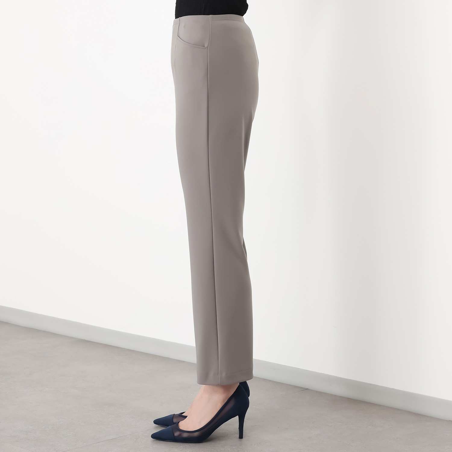 上質ごこち アルディナ はくだけで脚長美人見え 極上ドレープパンツ ＜股下６５ｃｍ＞