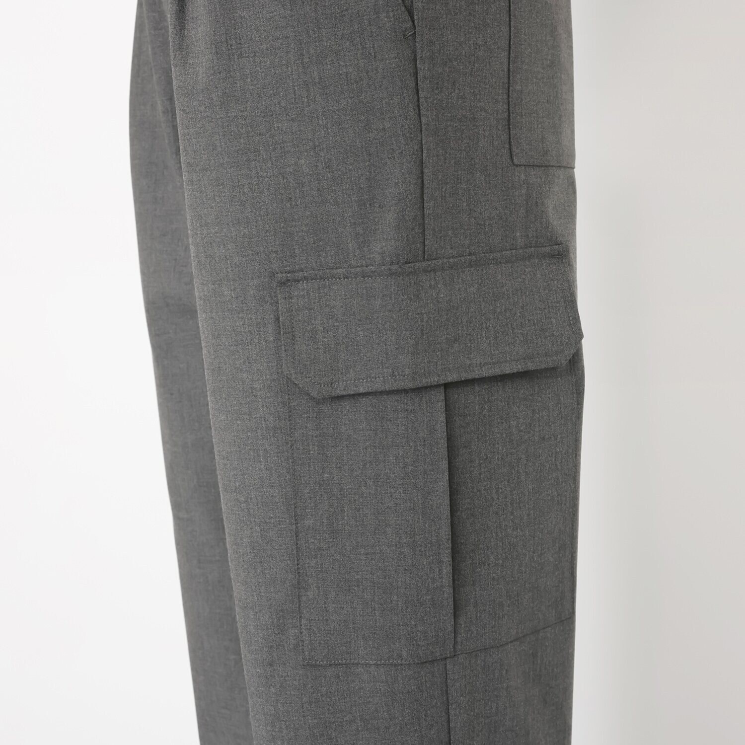 ２１２キッチンストア すらりとラク美 大人上品カーゴパンツ