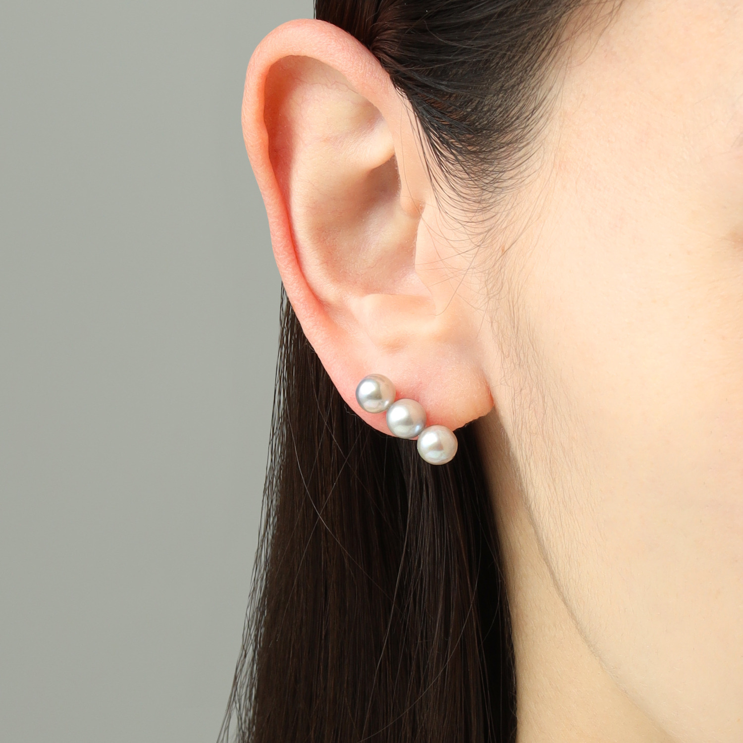 ブーレ シルバー 国産無調色 ナチュラルグレー ベビーアコヤパール＆ＣＺ バーデザインピアス