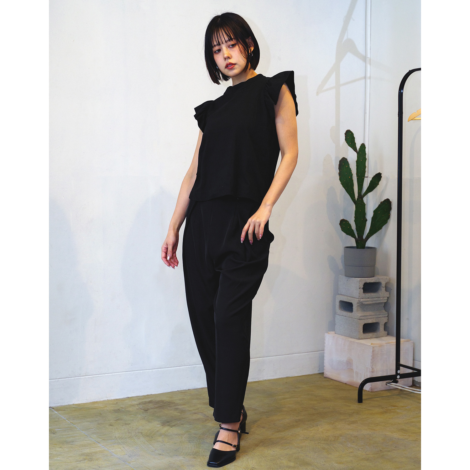 トウキョウストロール 研究してたどり着いた 背中ではく ラップデザインパンツ