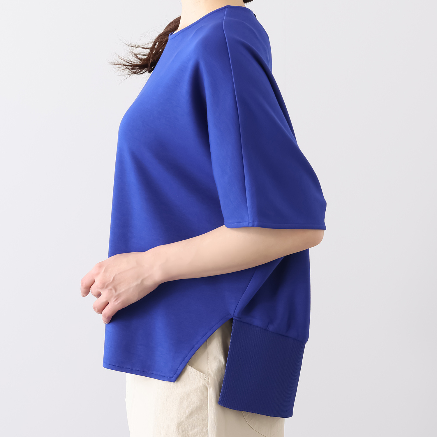 キリ　エ　キリ 後ろリブアクセント プルオーバー