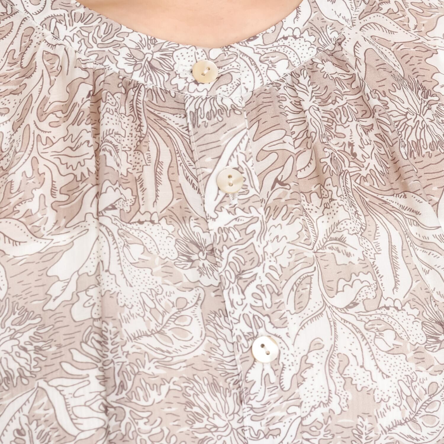 キリ　エ　キリ シャーリングデザイン プリントワンピース