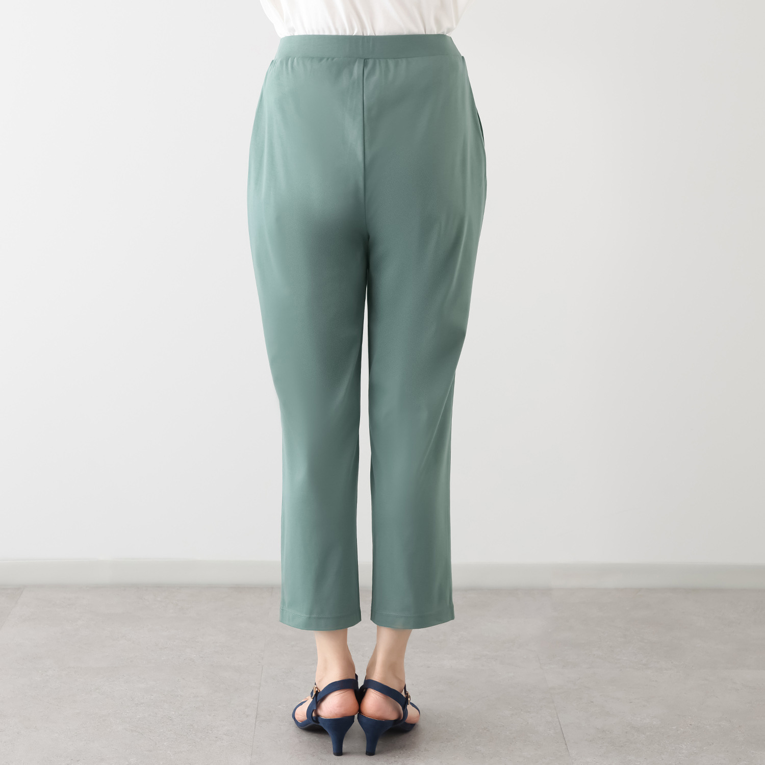 バーチ　ドゥエ 接触冷感 ギザ超長綿ブレンド シルケットスムース ツータック テーパードパンツ