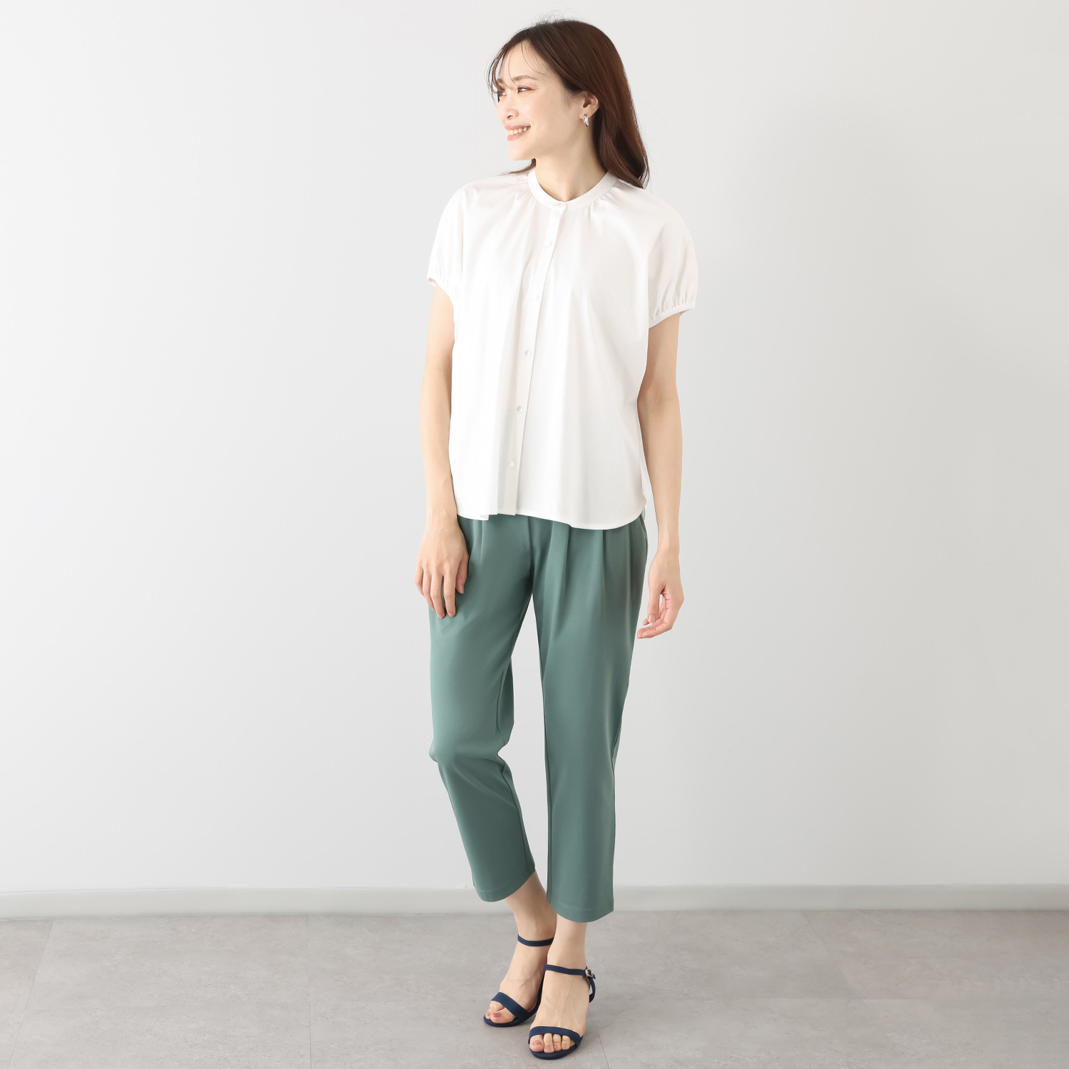 バーチ　ドゥエ 接触冷感 ギザ超長綿ブレンド シルケットスムース ツータック テーパードパンツ