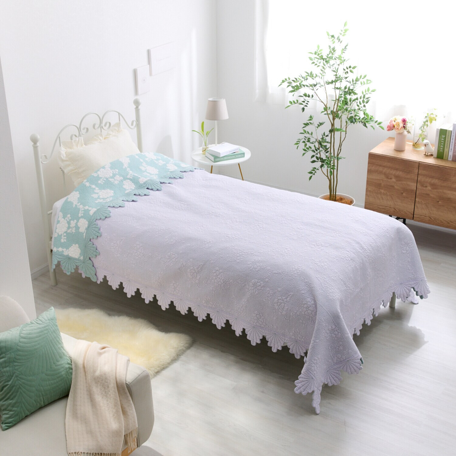 ラ・コトンメルル 綿が気持ちいい マスカットスカラップ キルトマルチカバー ＜１９０×２７０ｃｍ＞