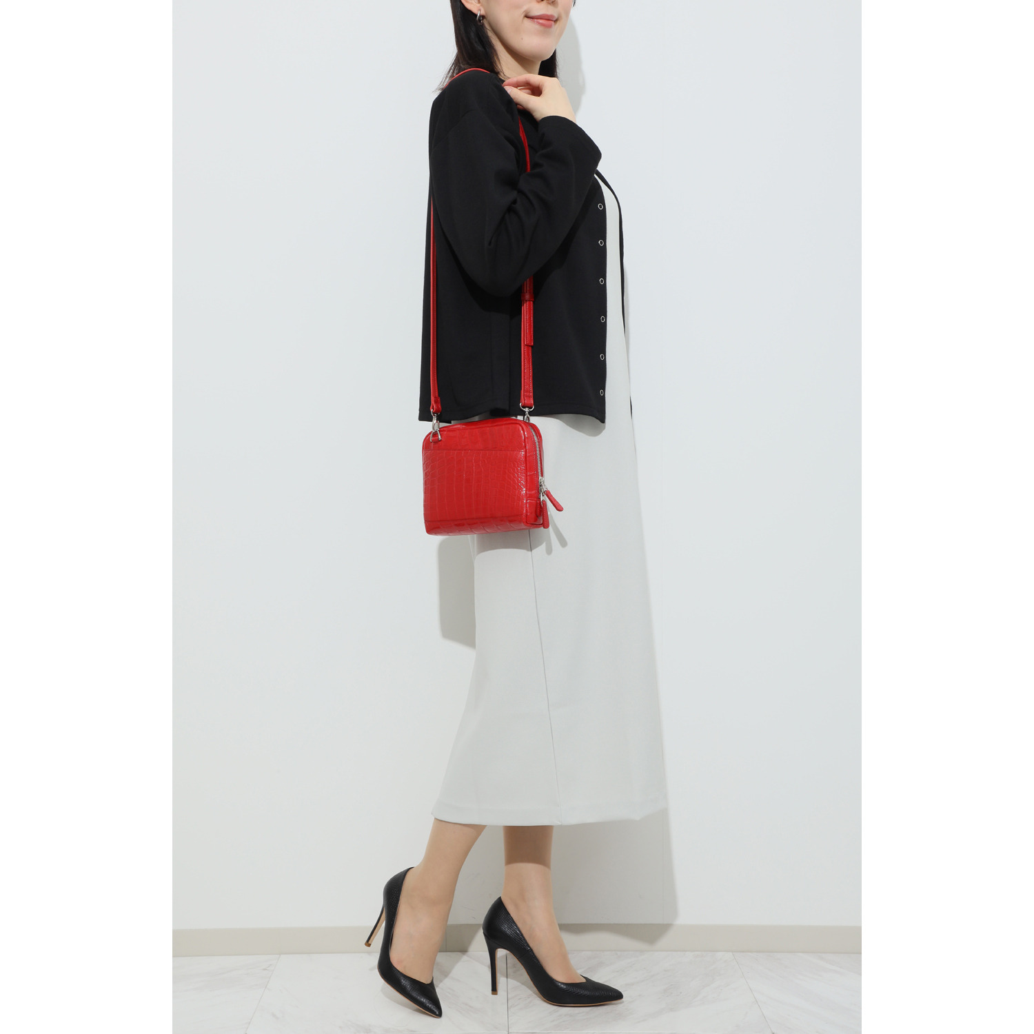 グラスクォーツ 日本製　クロコダイル カードケース付 ショルダーバッグ“ミア”