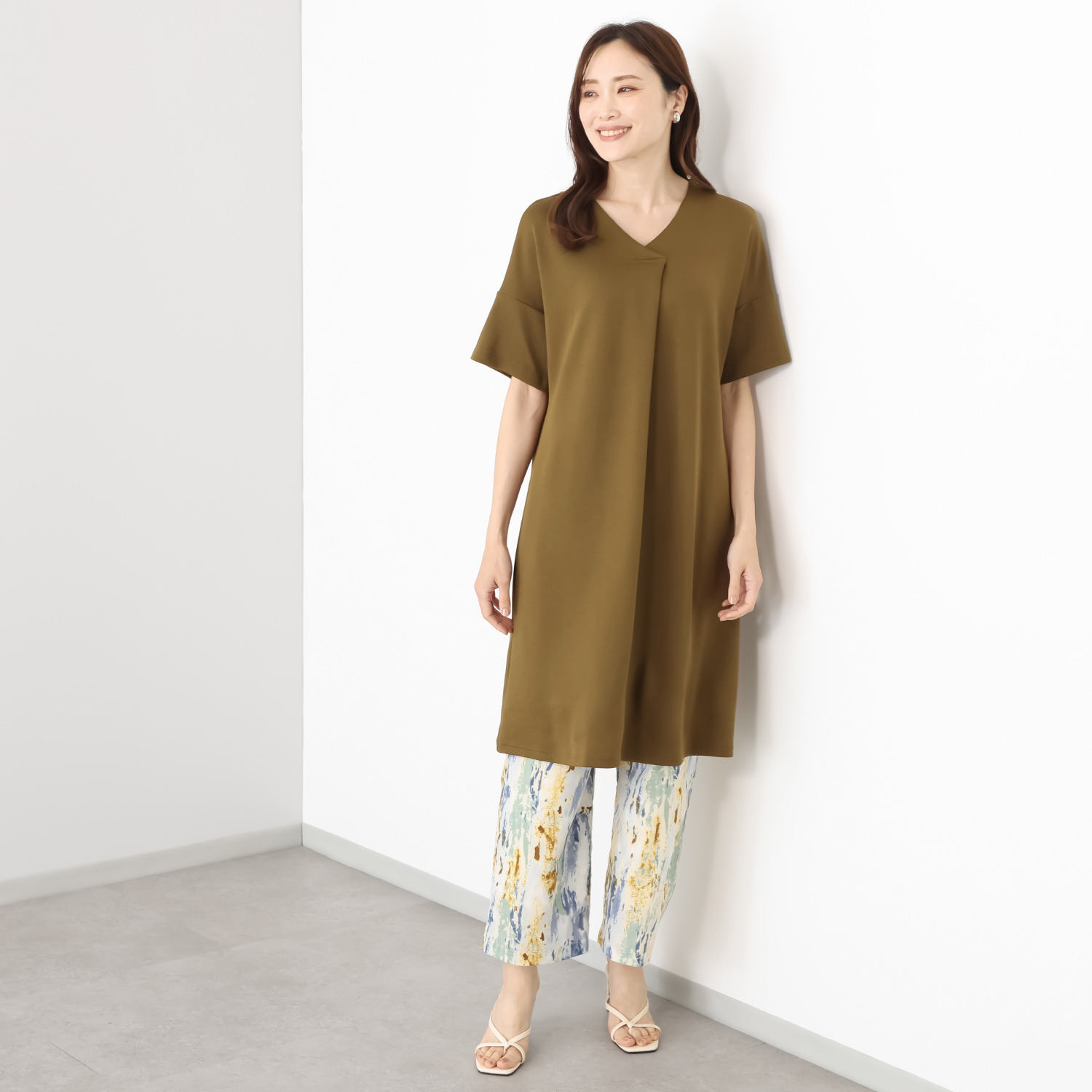 ココンライフ　ドゥ ＵＶカット サラッとモダール混 ドルマンスリーブ風 フロントタックワンピース