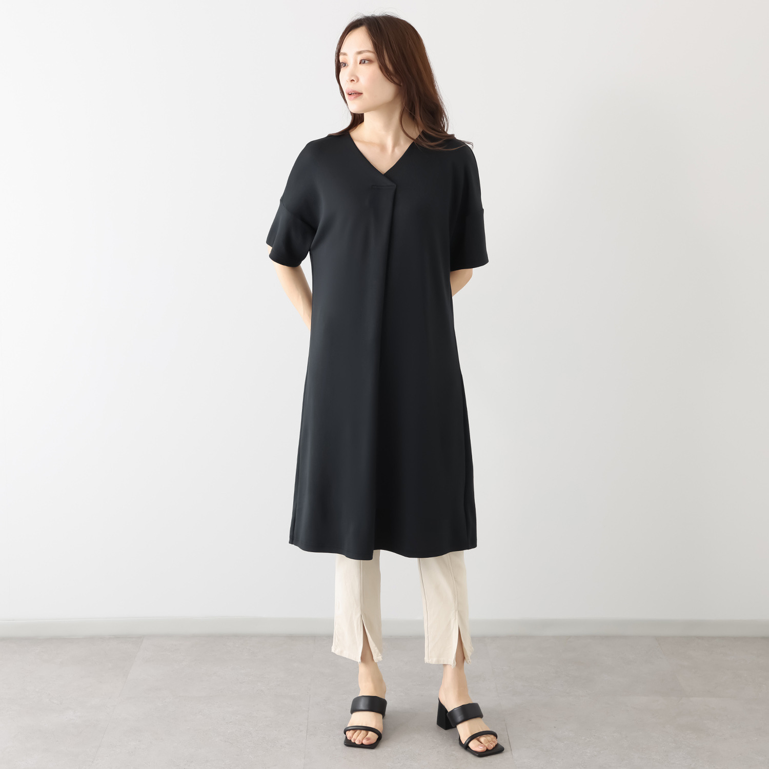 ココンライフ　ドゥ ＵＶカット サラッとモダール混 ドルマンスリーブ風 フロントタックワンピース